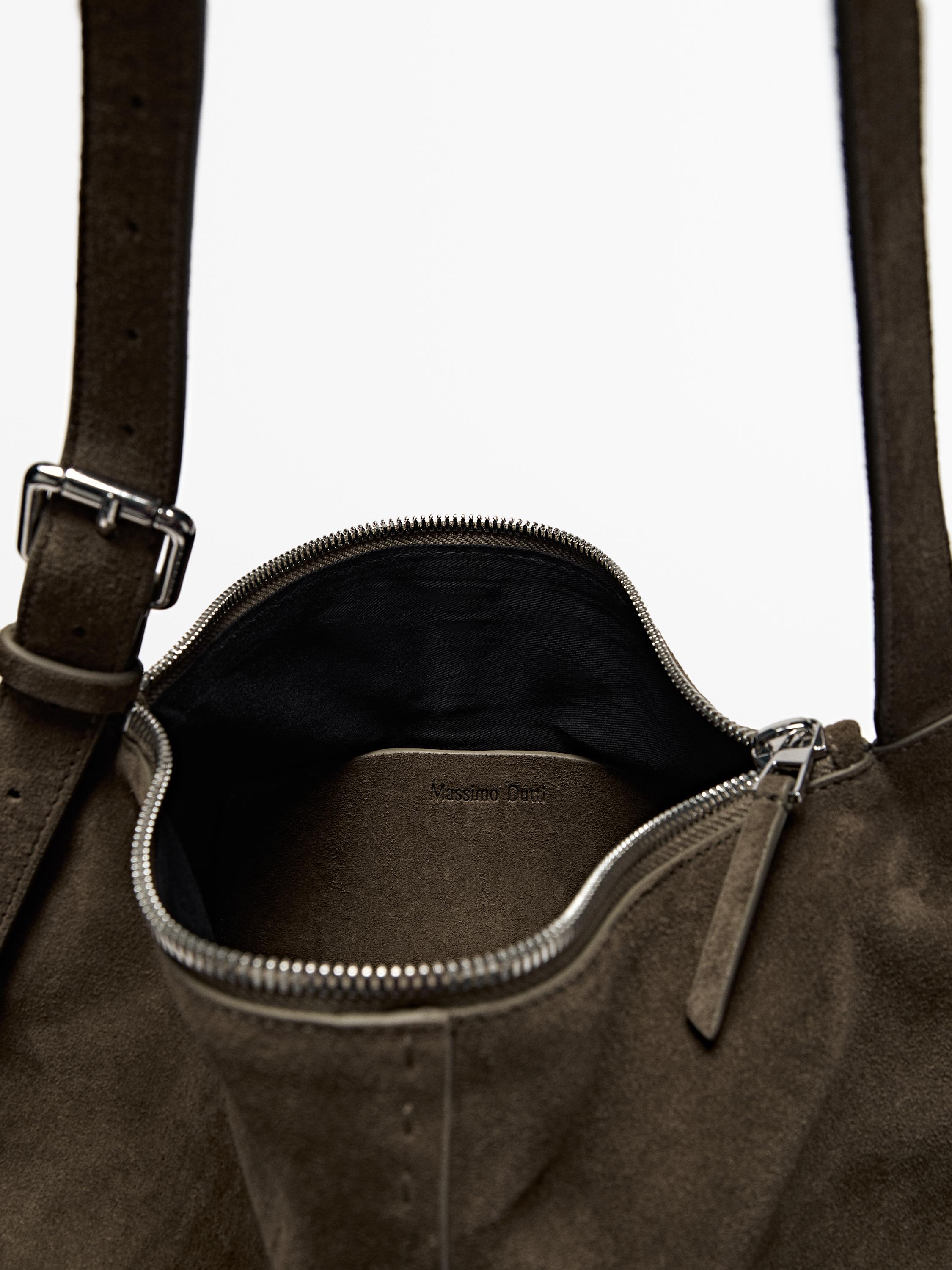 Tas selempang kulit suede terbelah