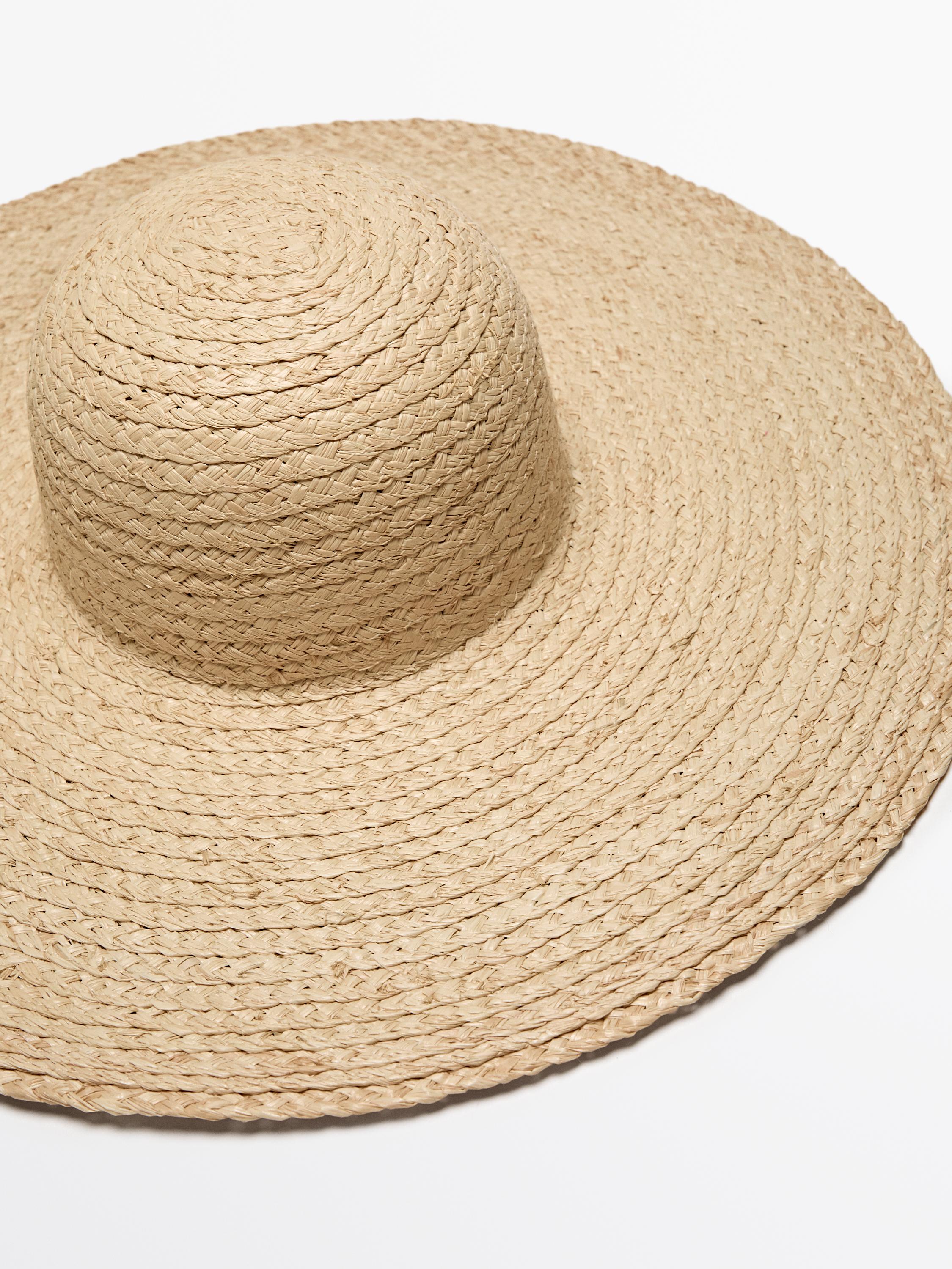 Raffia floppy hat