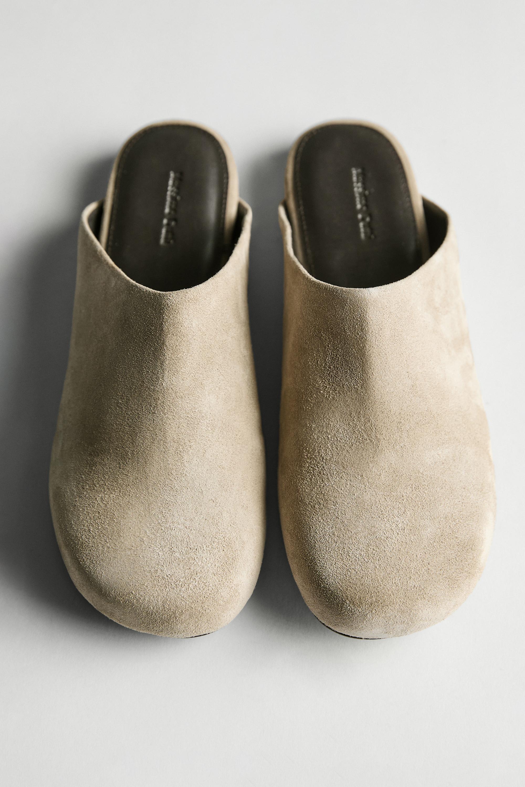 스플릿 스웨이드 레더 뮬