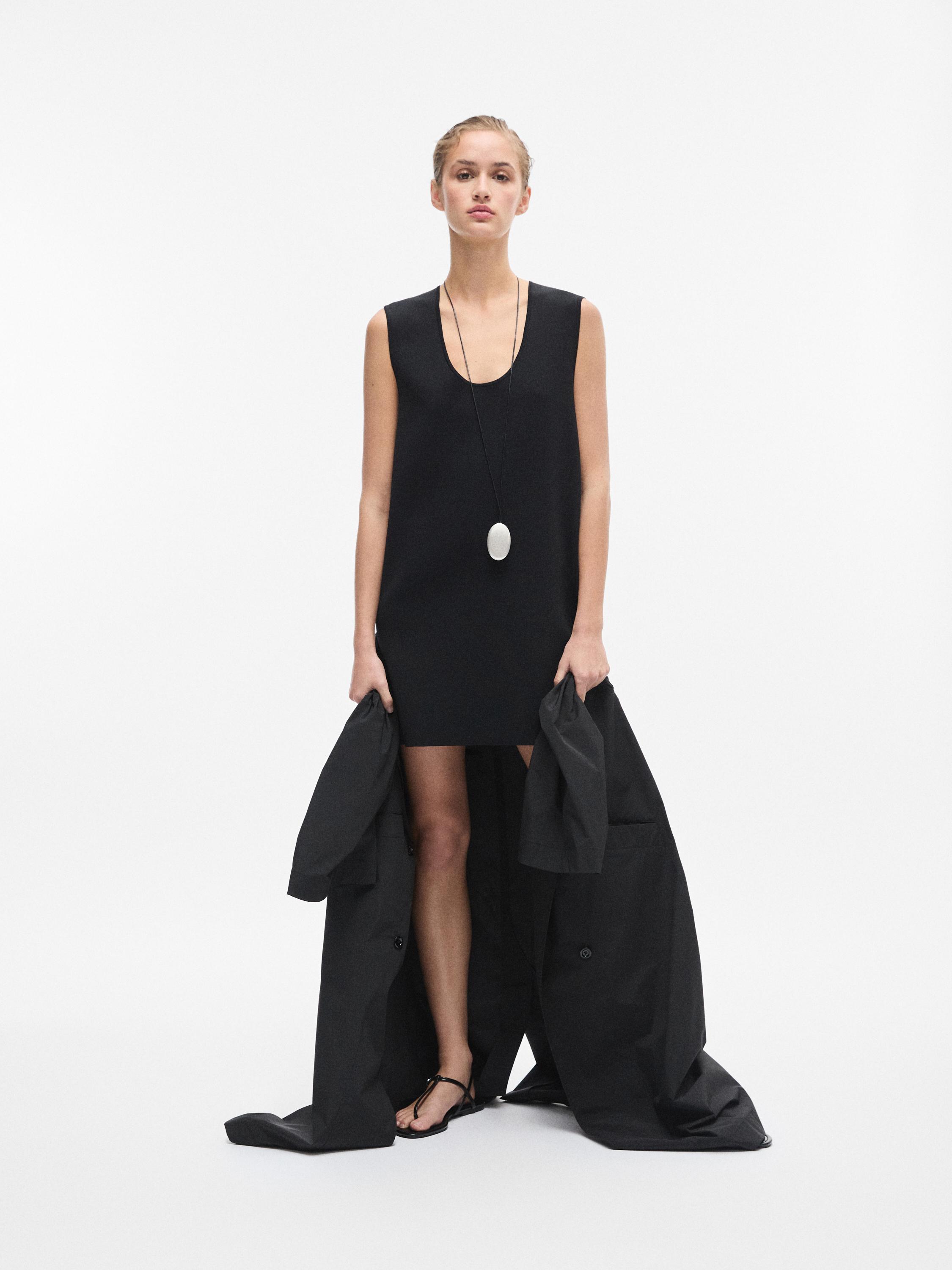 Flowing mini dress — BLACK