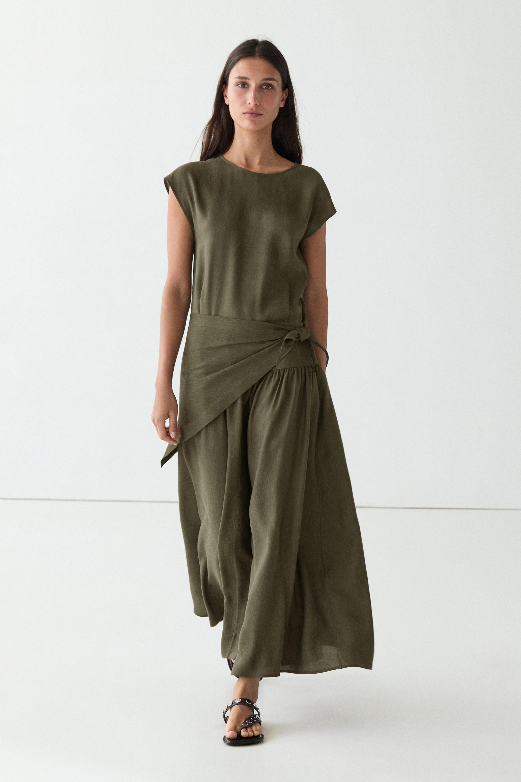 Vestido midi detalle pañuelo