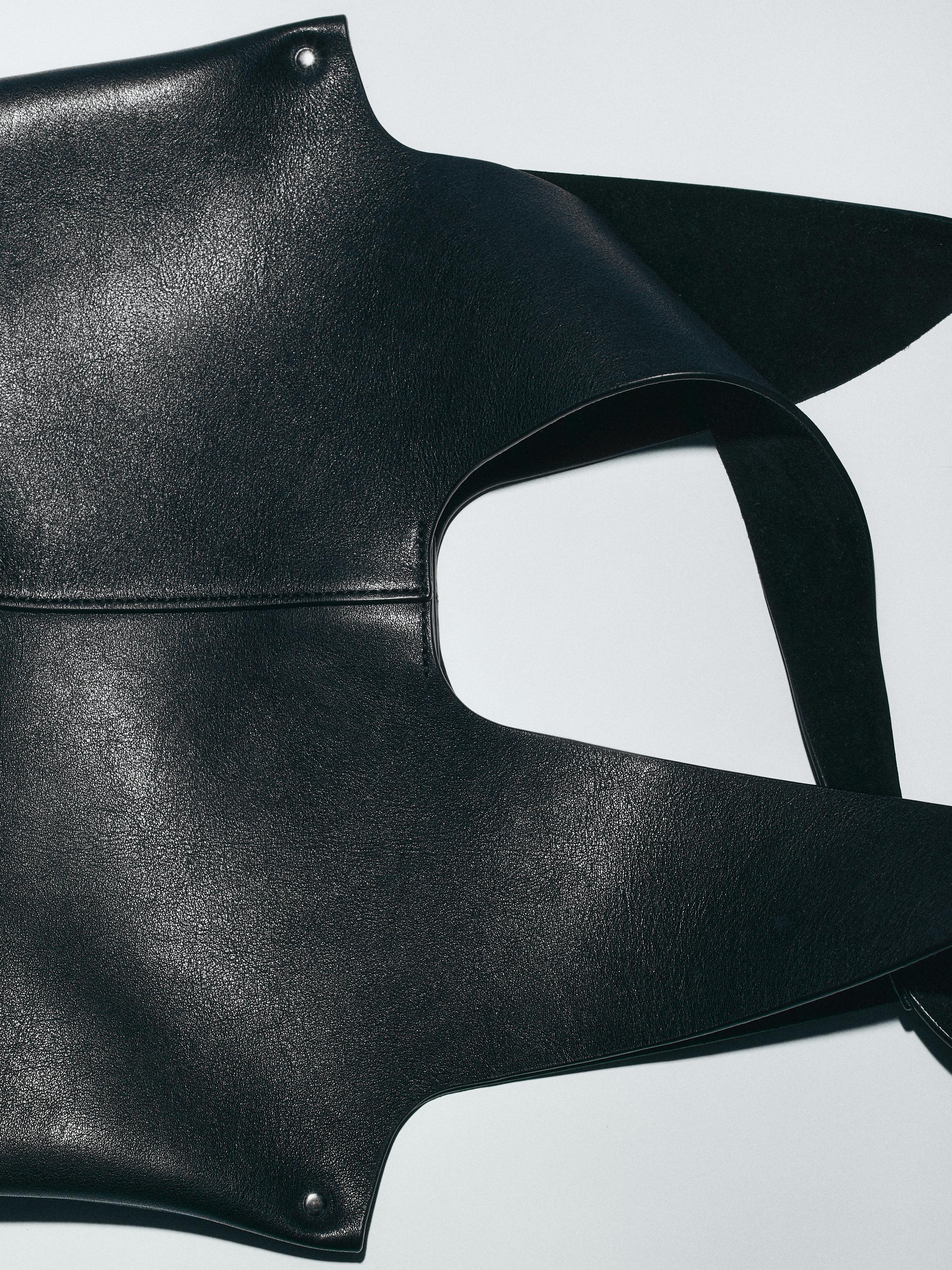 Nappa leather tote bag — BLACK
