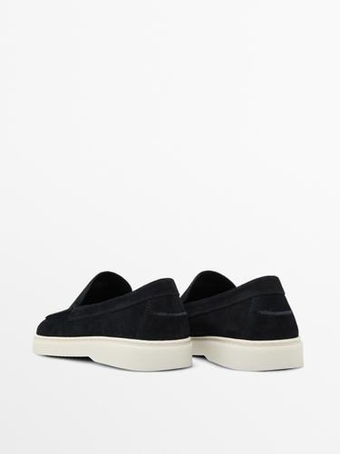 Split leather loafers with moc toe — BLUE 4