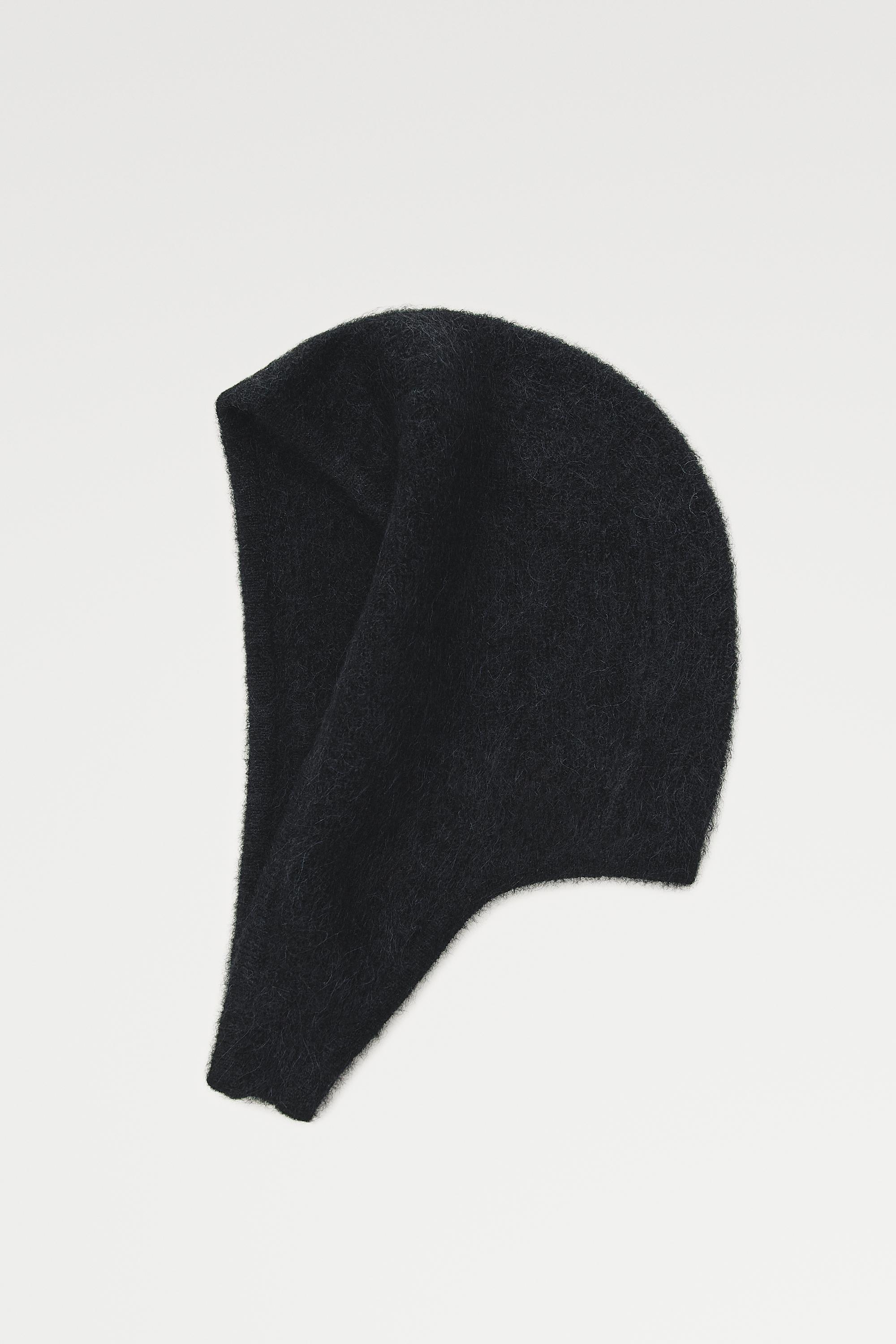 Alpaca blend knit beanie — BLACK