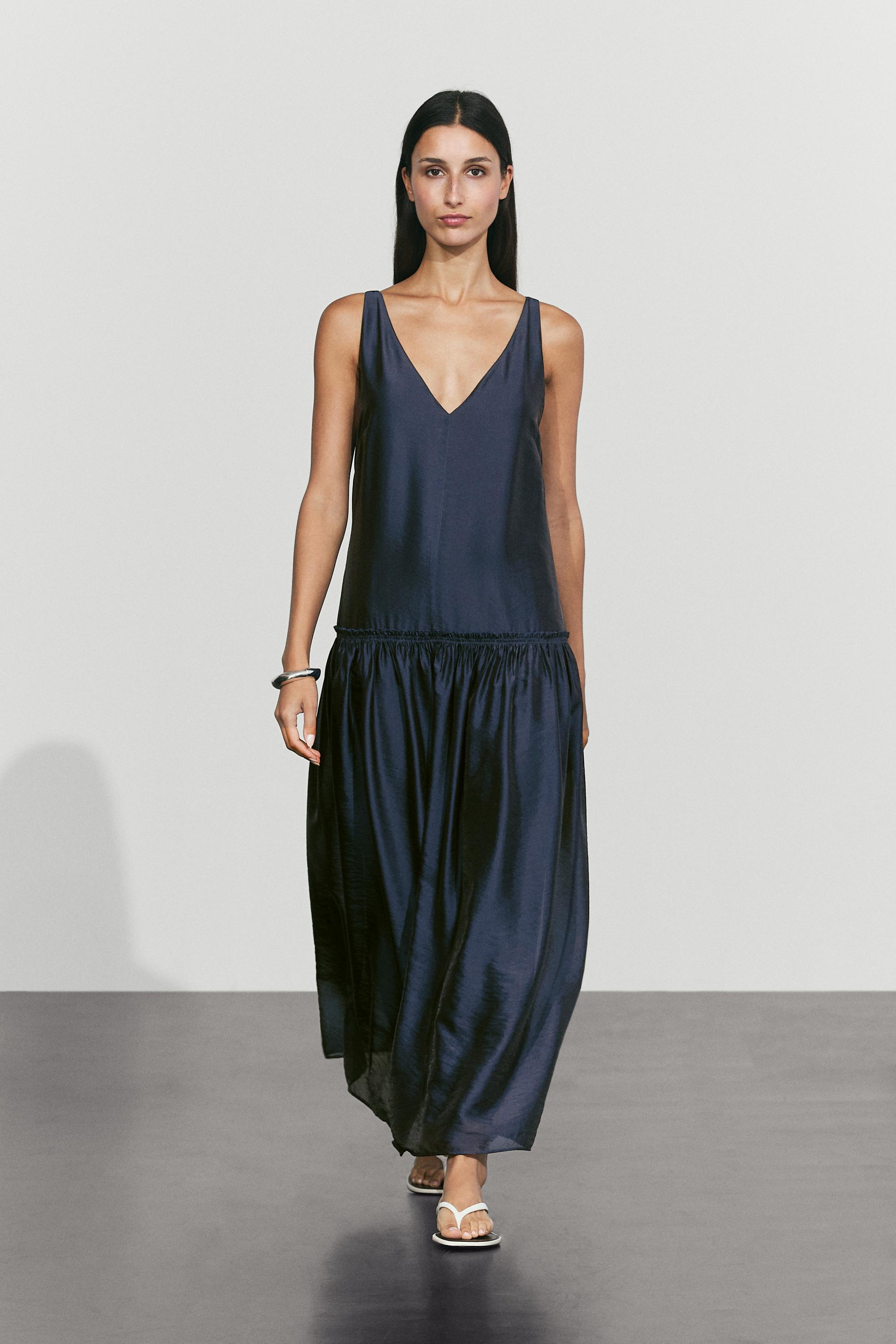 Flowing flared maxi dress — MEDIUM BLUE