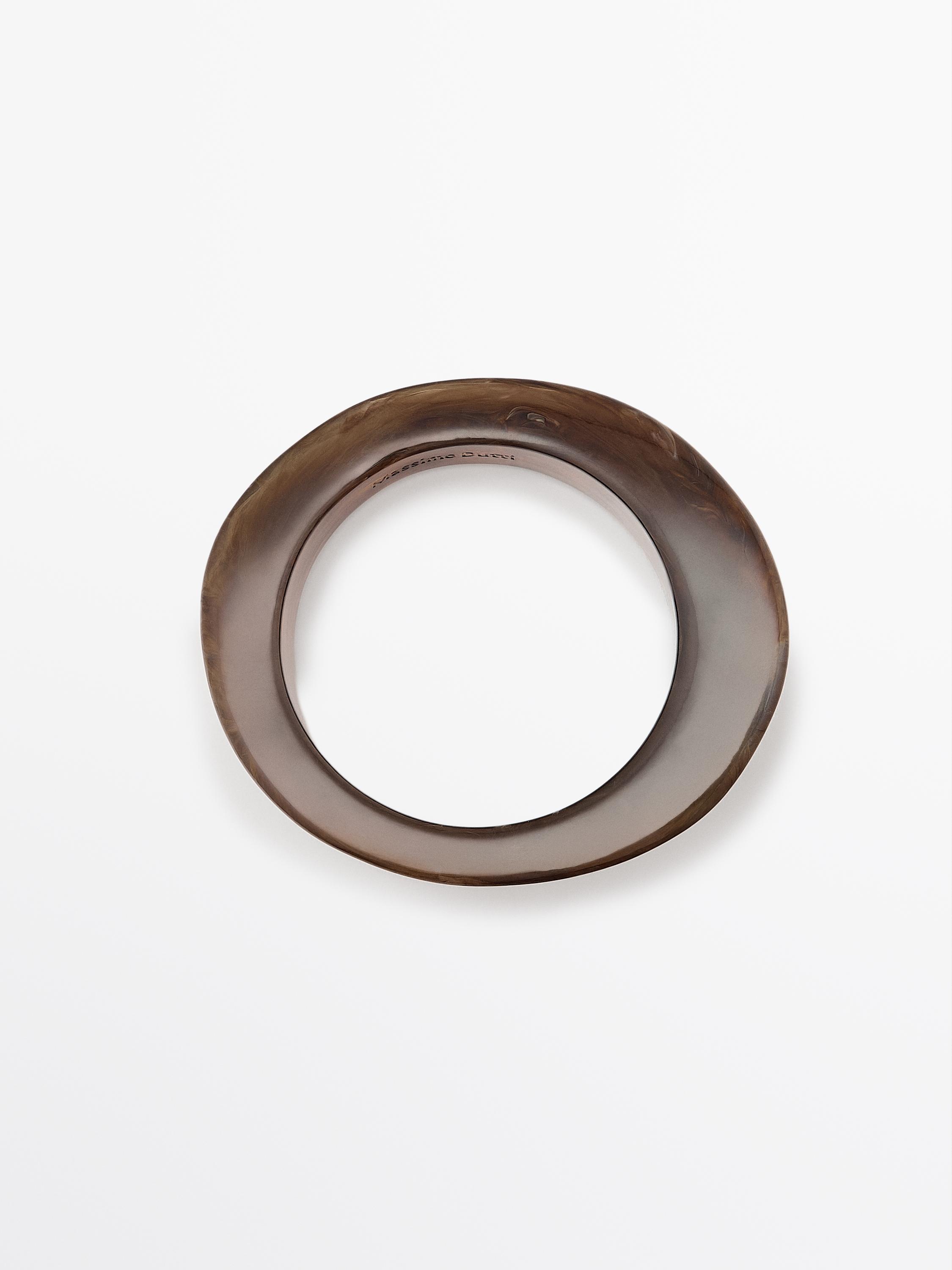 Tortoiseshell-effect resin bracelet