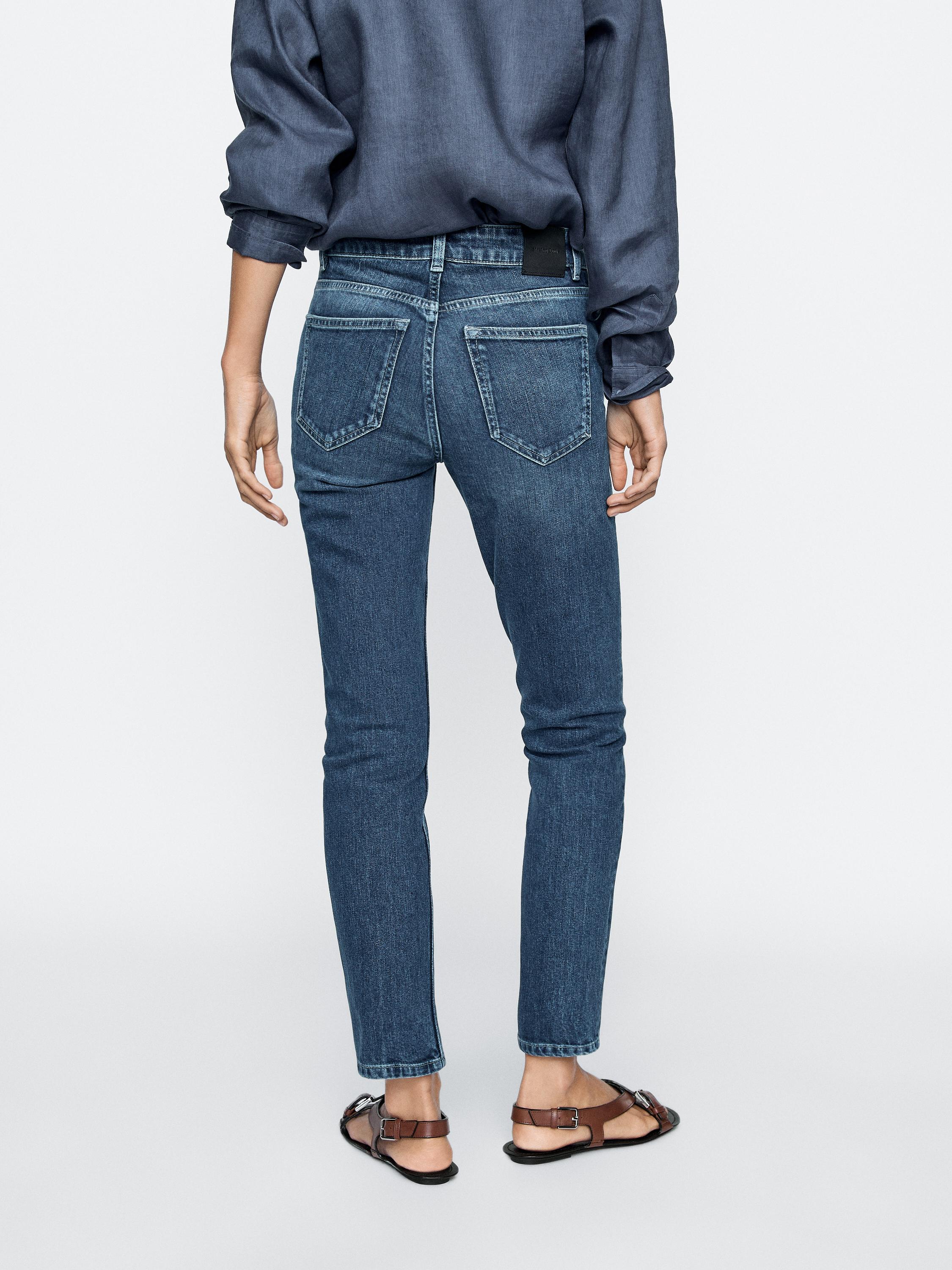 Mid-rise slim fit jeans