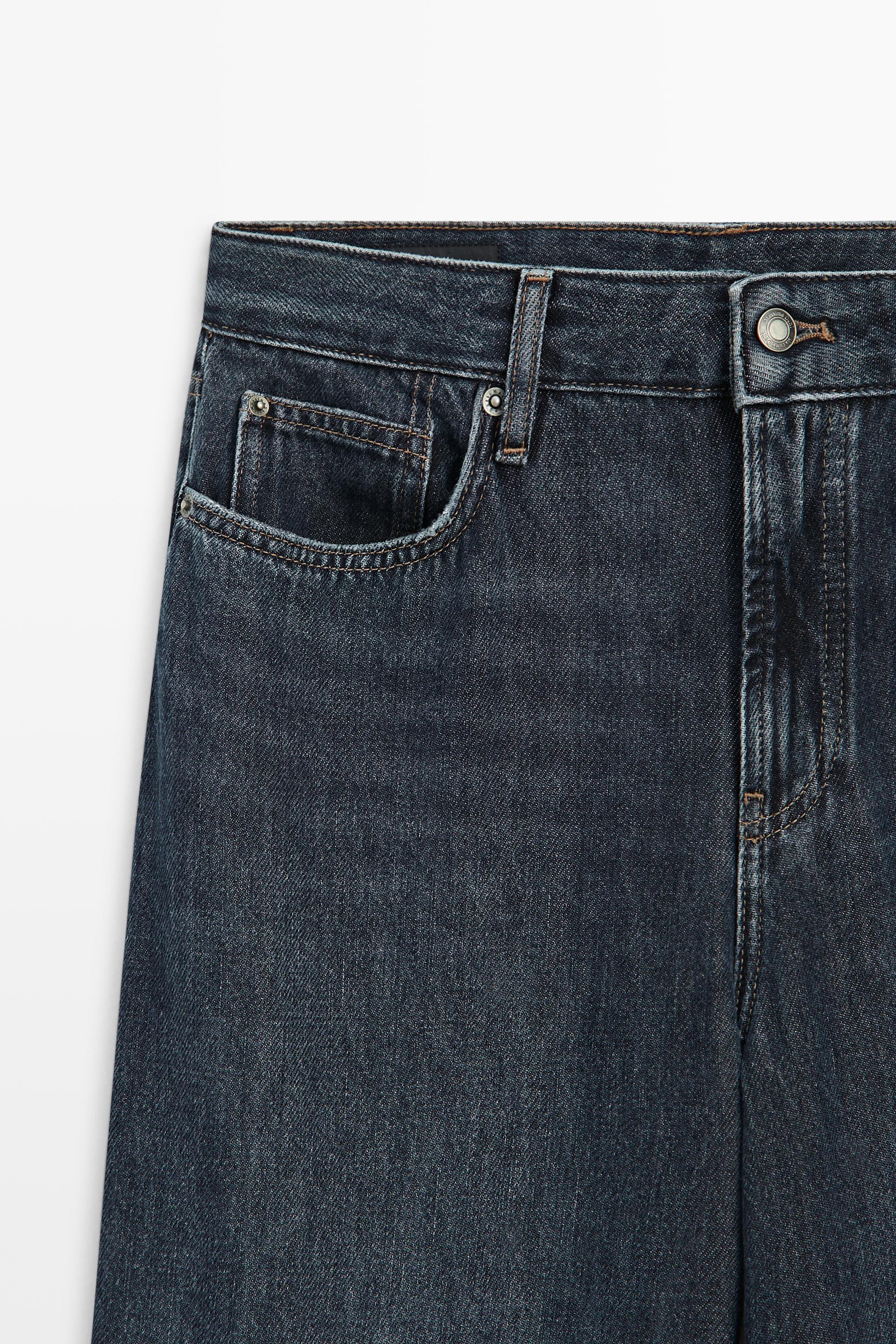 Relaxed fit high-waist barrel fit jeans