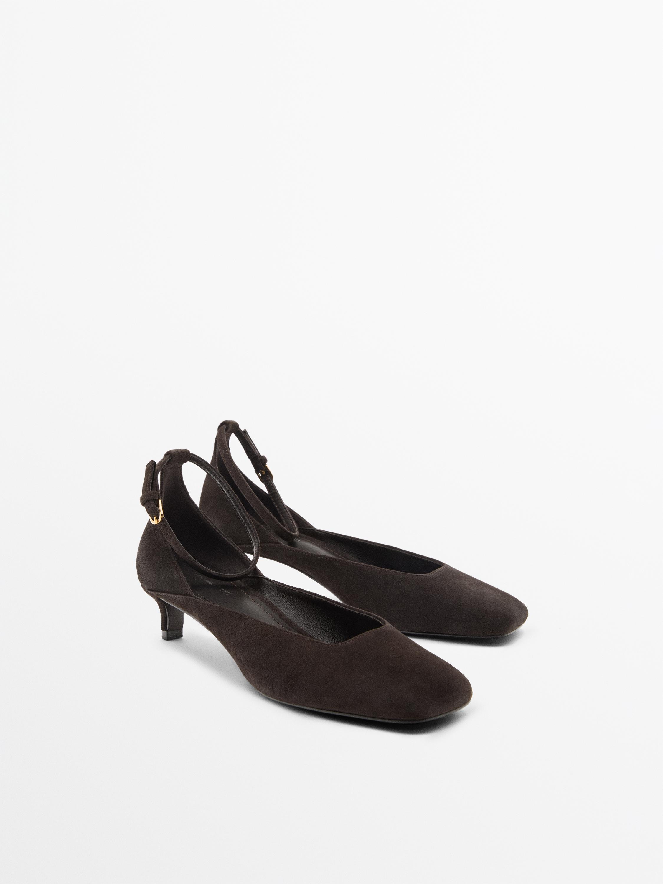 Heeled shoes with square vamp — BROWN