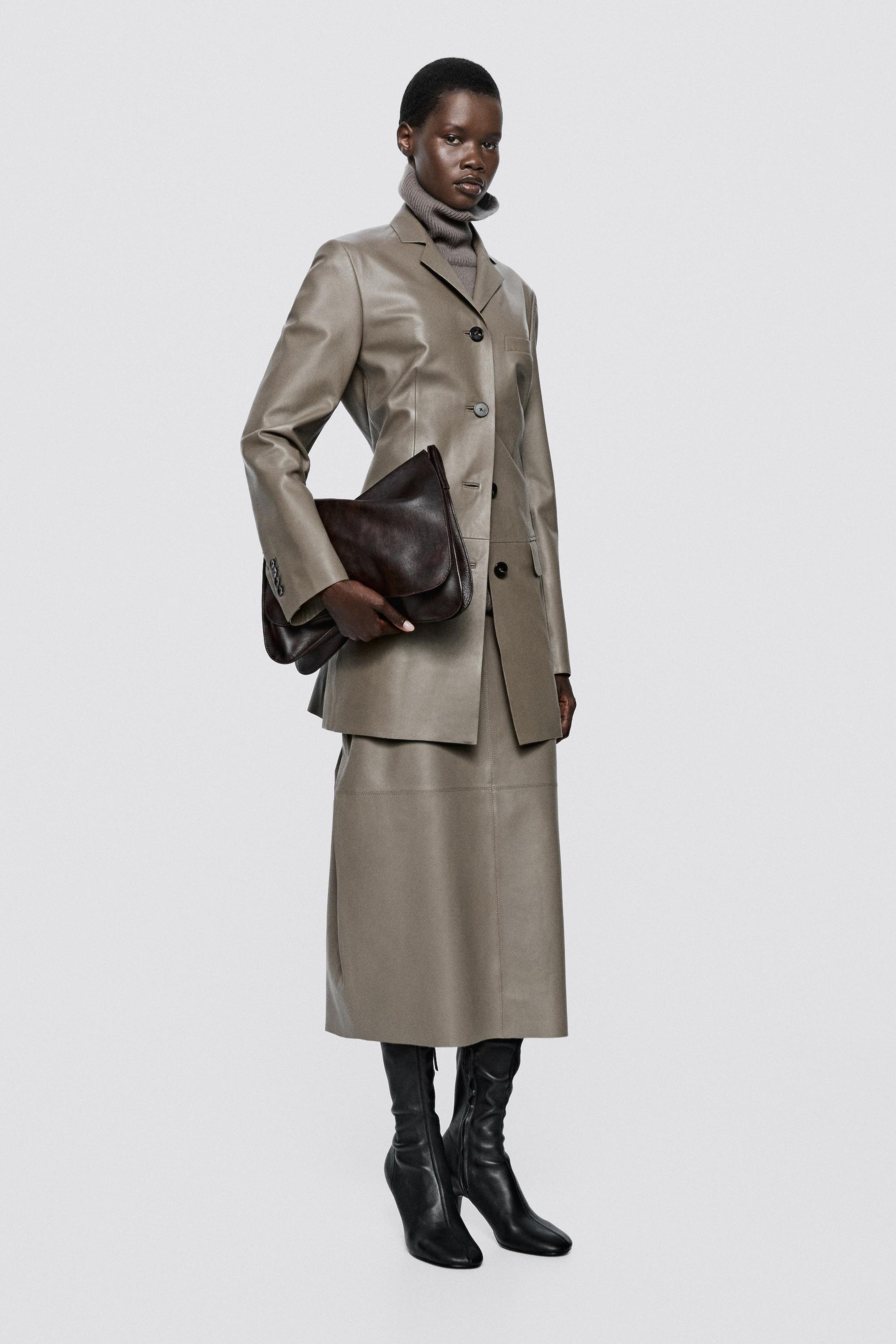 Blazer Em Pele Napa - Limited Edition - Castanho Toupeira - M - Massimo Dutti - Female
