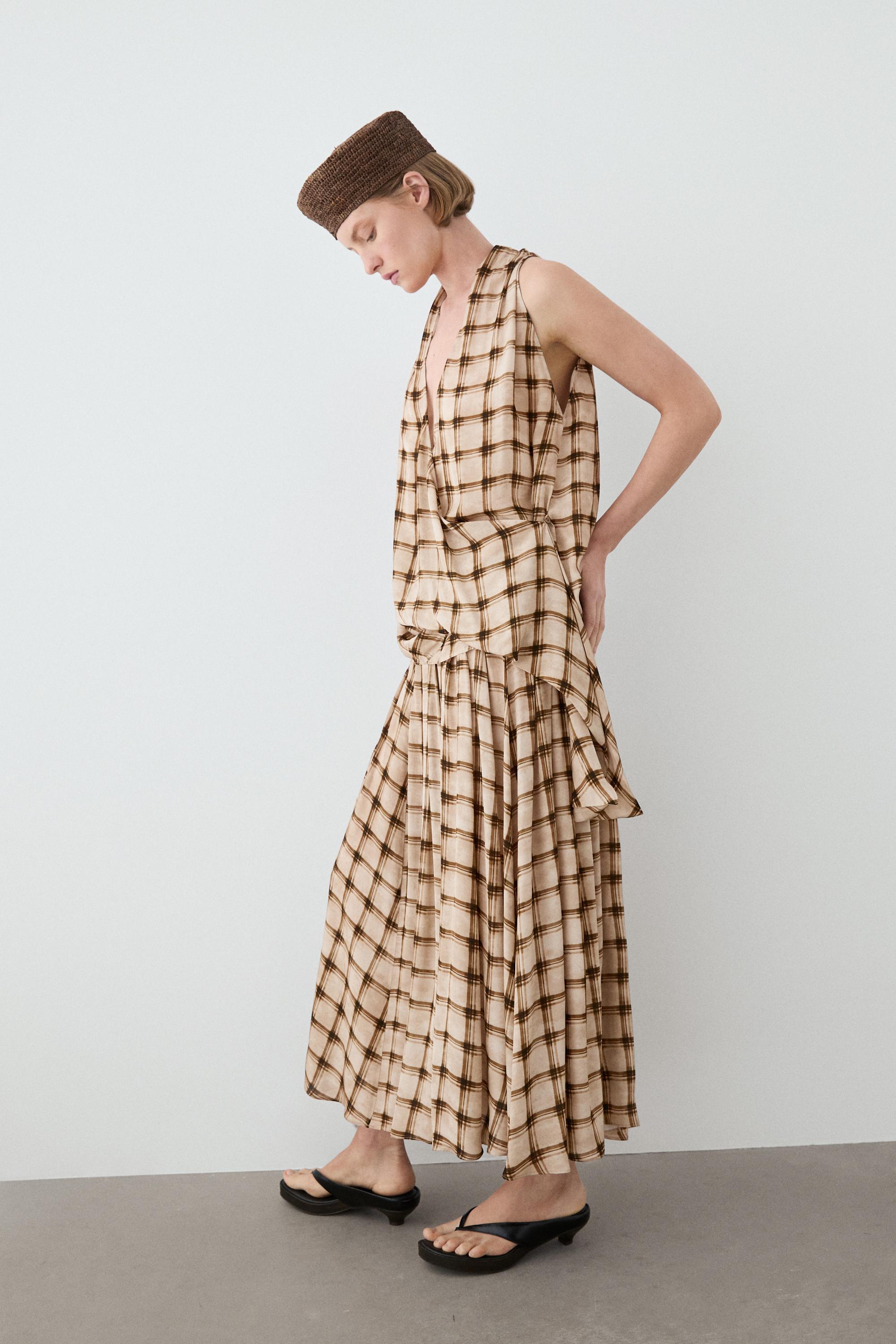 Flowing check print surplice top — BROWN