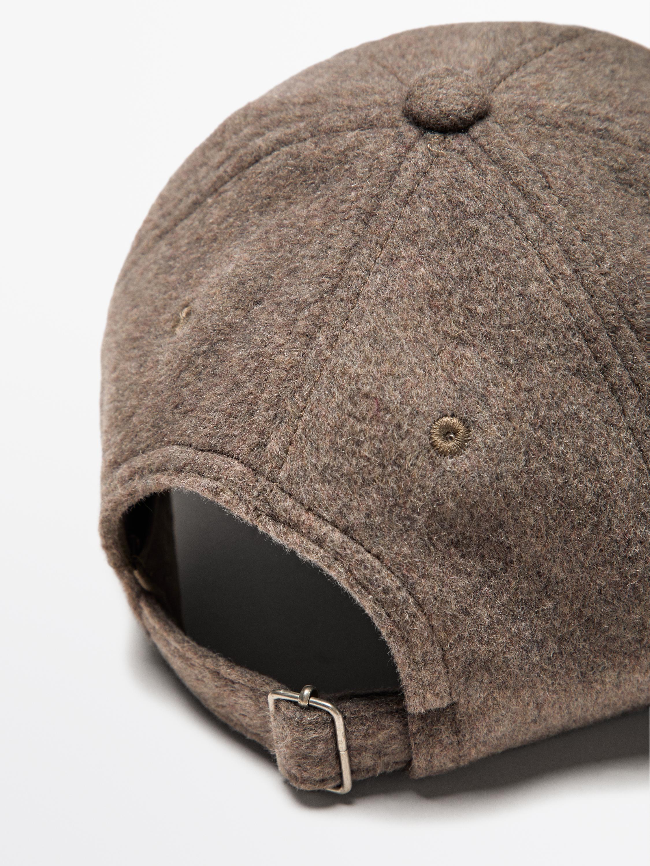 Felt texture cap