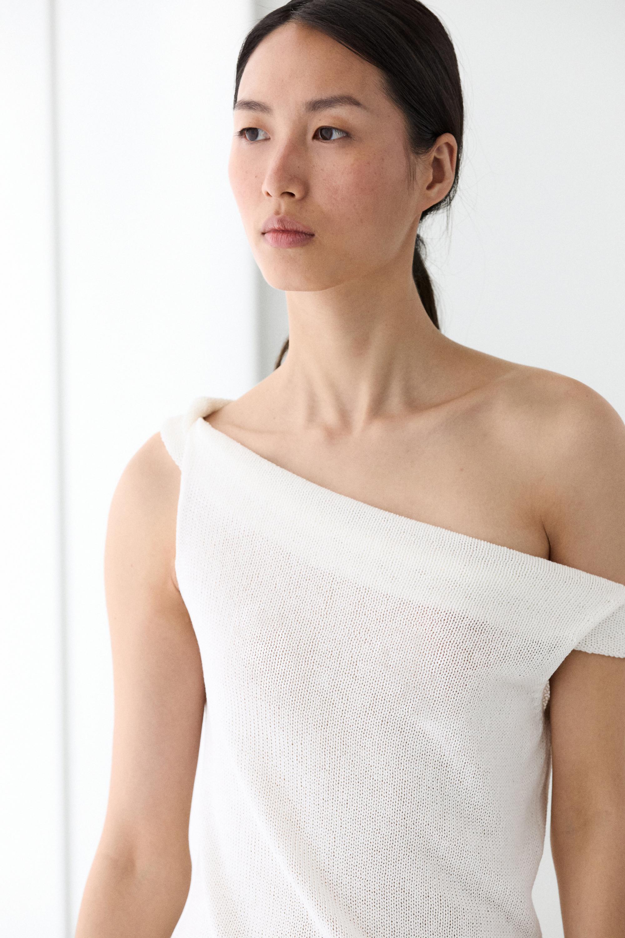 Ribbed knit bandeau top — CREAM