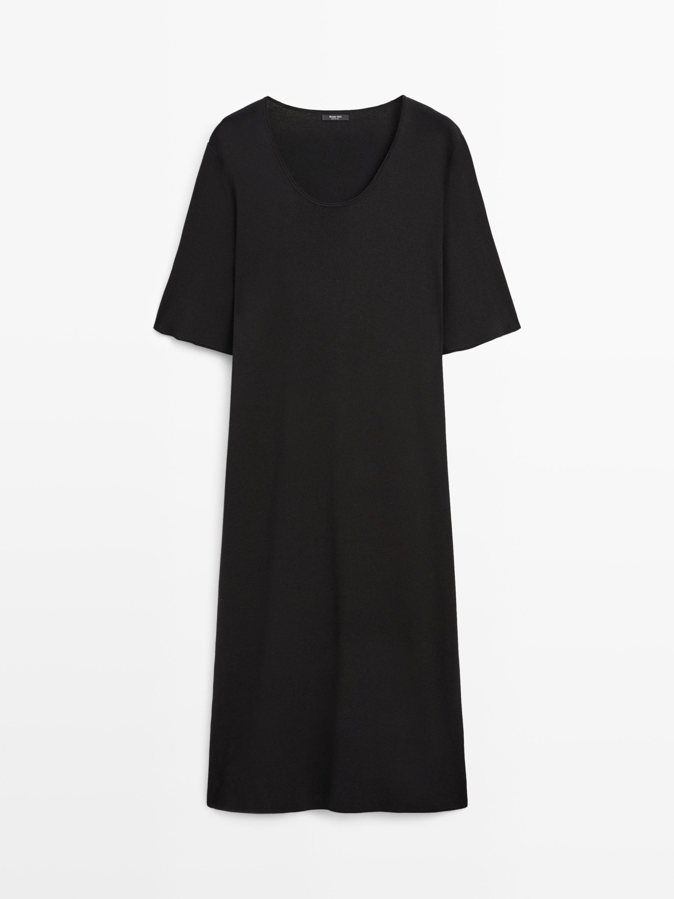 Vestido midi com detalhe nas mangas