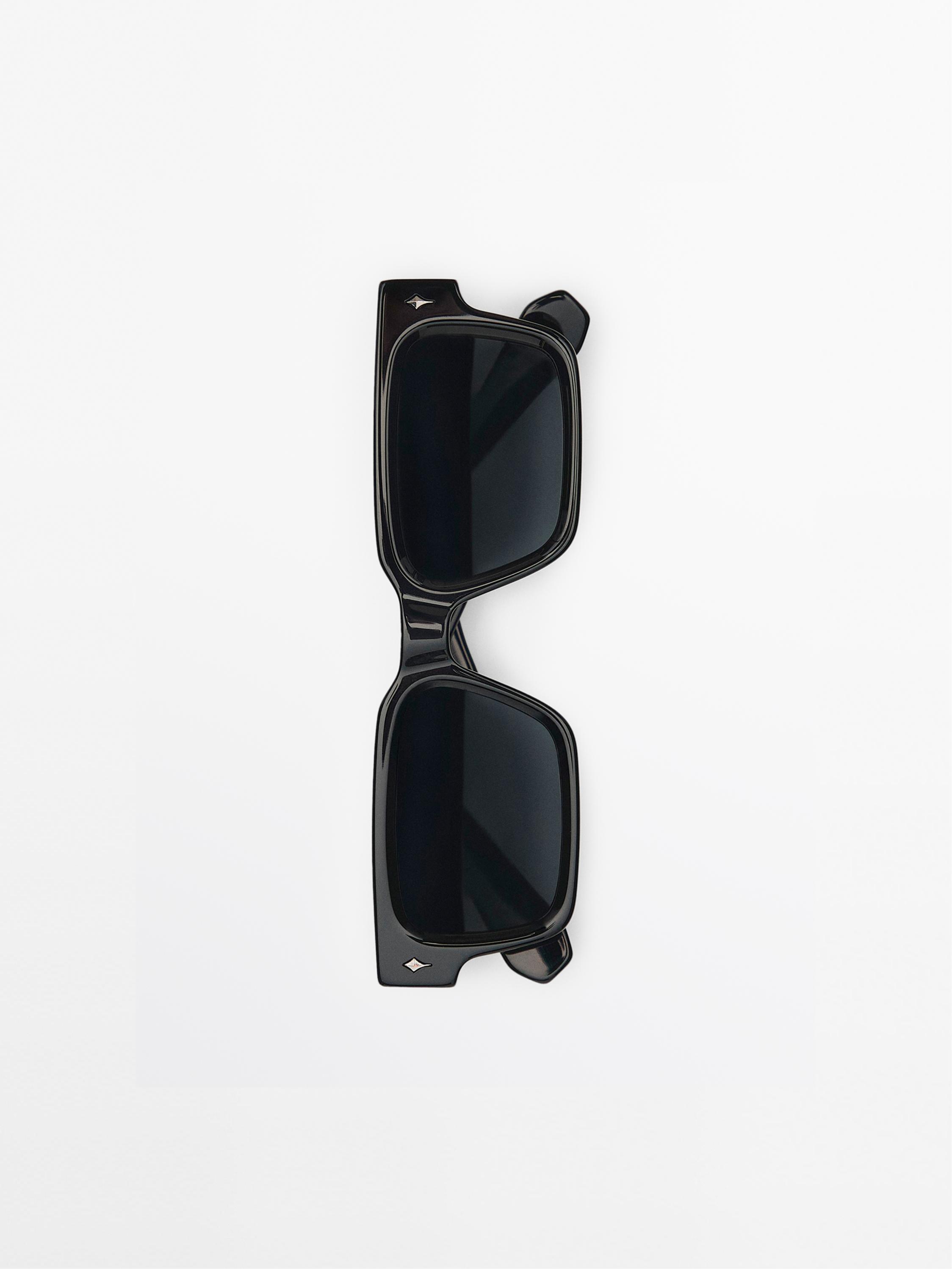 Rectangular sunglasses