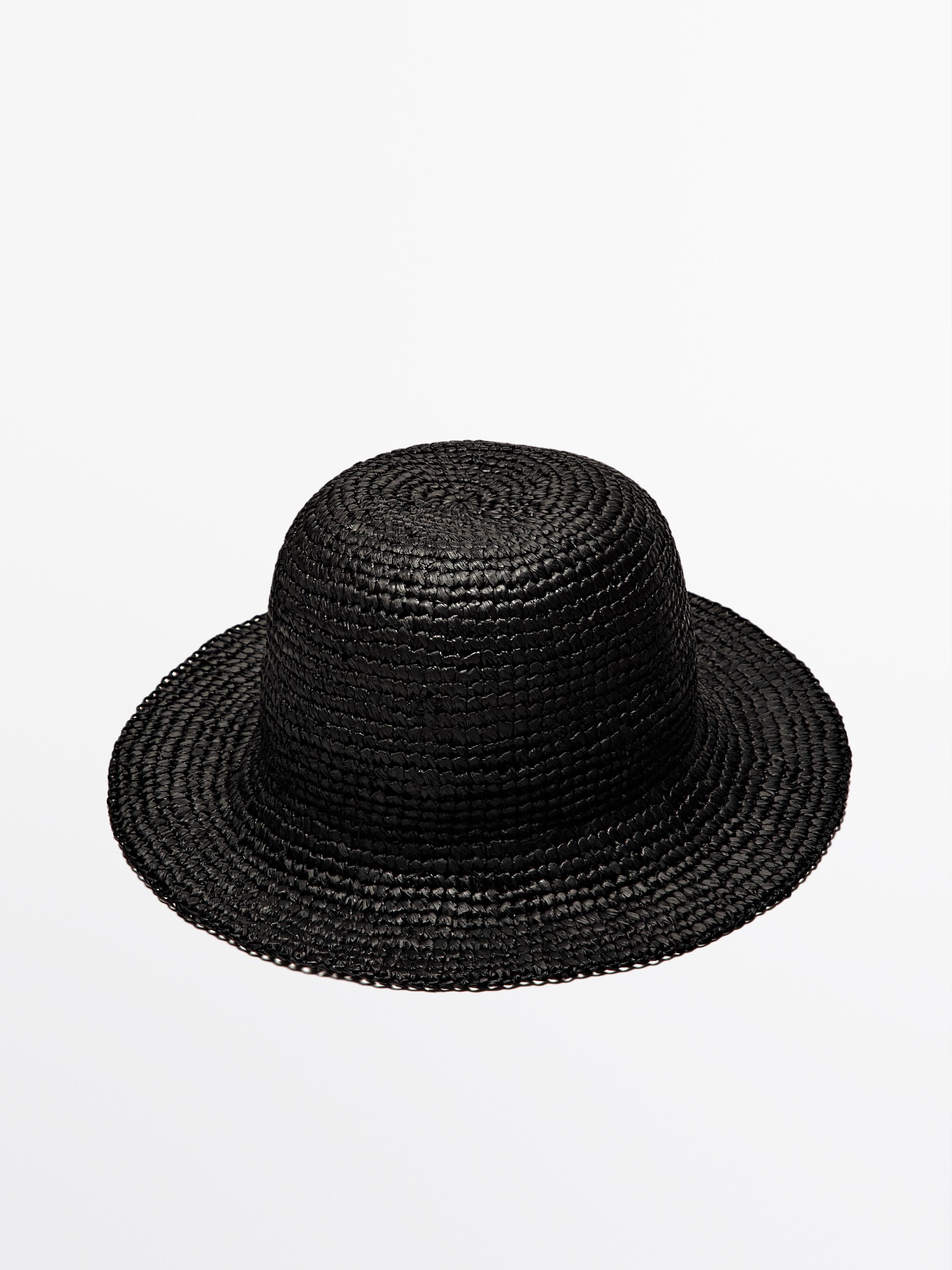 Raffia hat