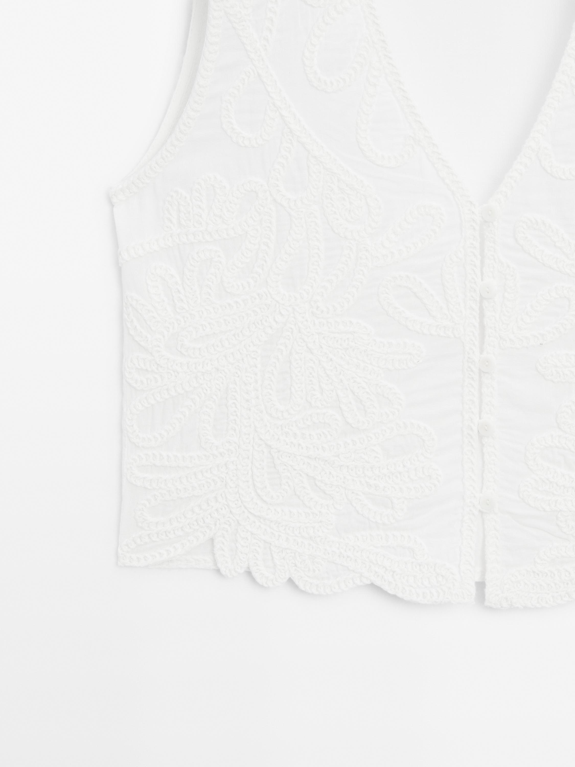 100% cotton embroidered waistcoat