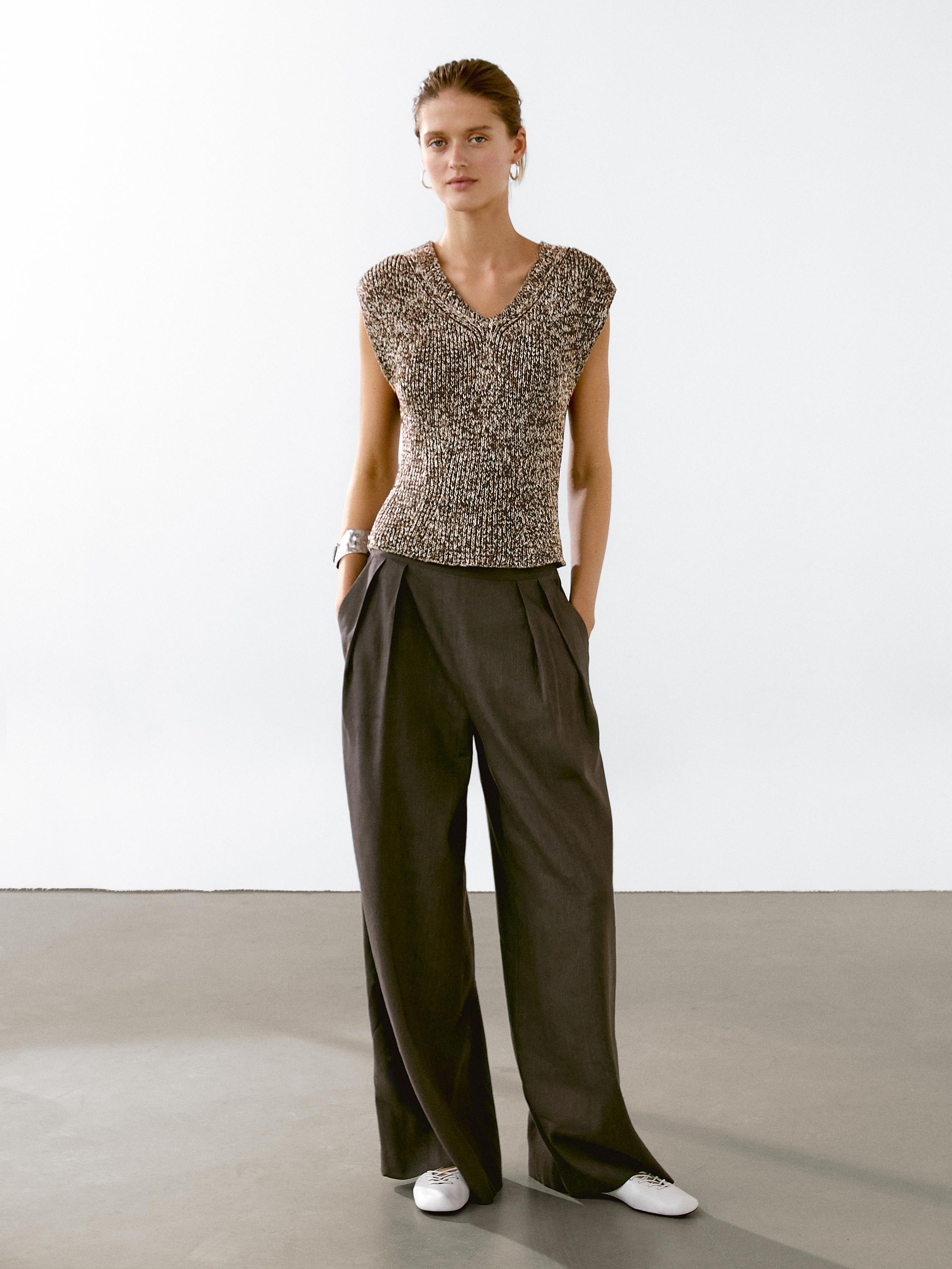 Mouliné cotton V-neck top