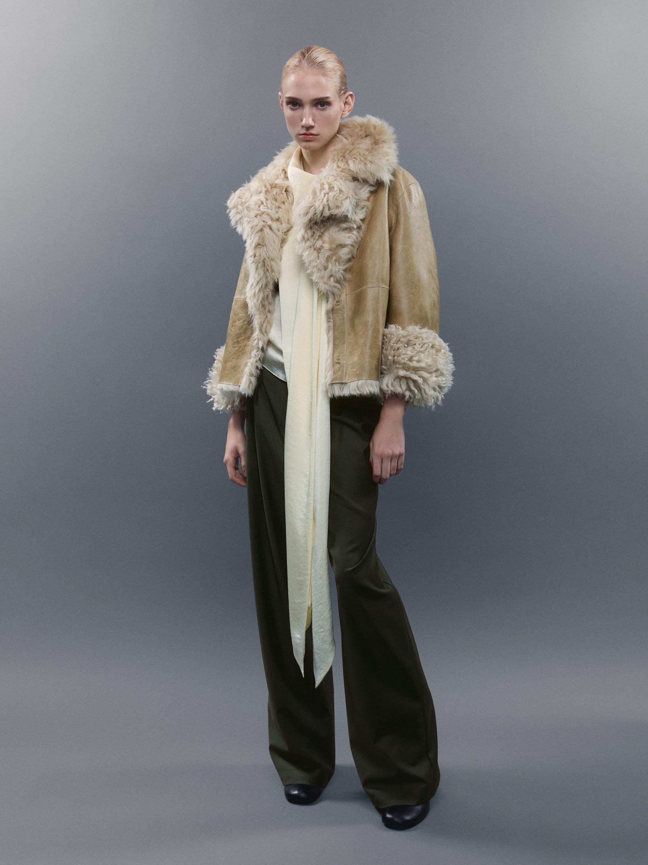 Short leather coat with fur - STUDIO — CREAM