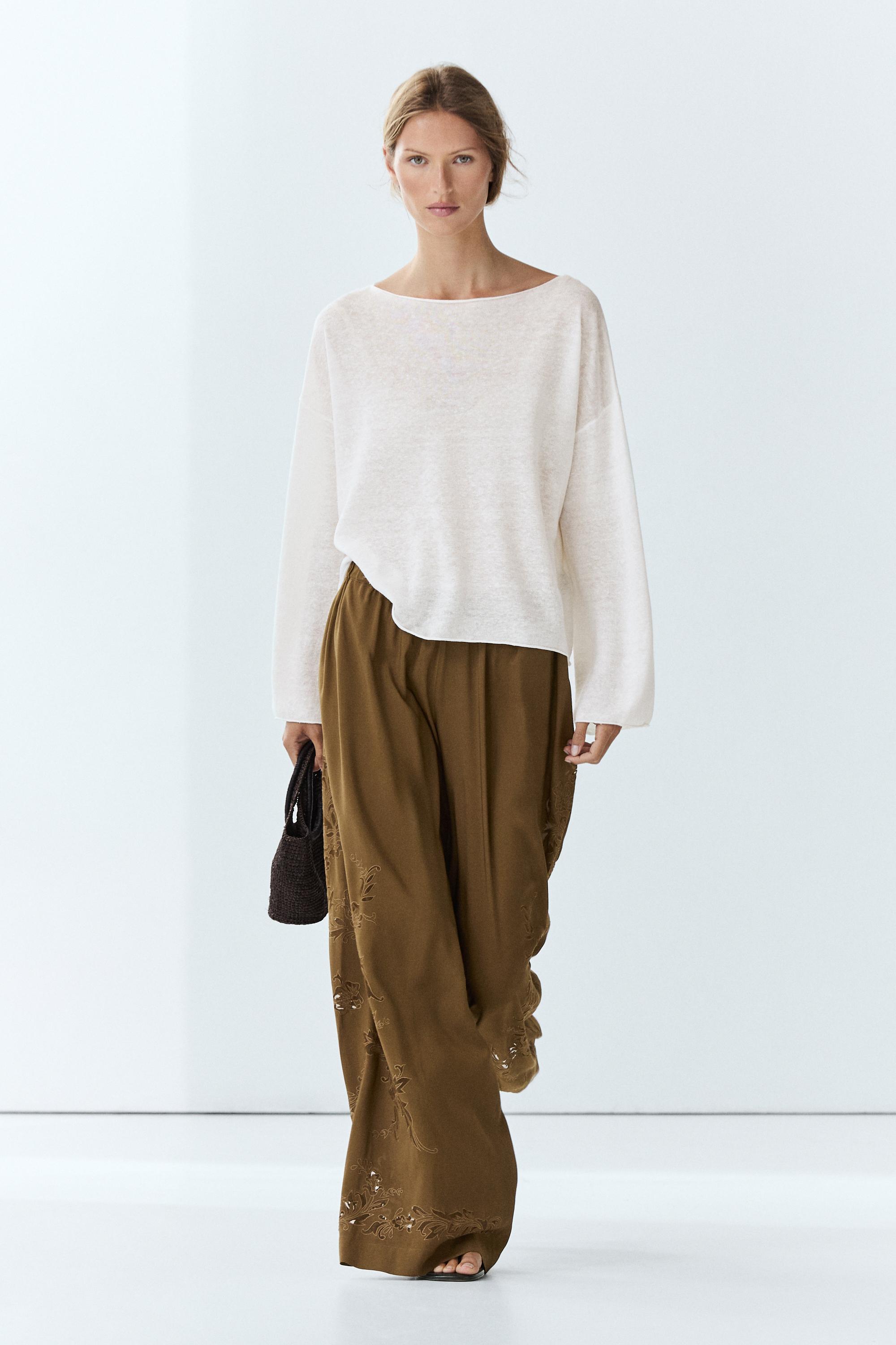 Flowing wide-leg pants with embroidered detail