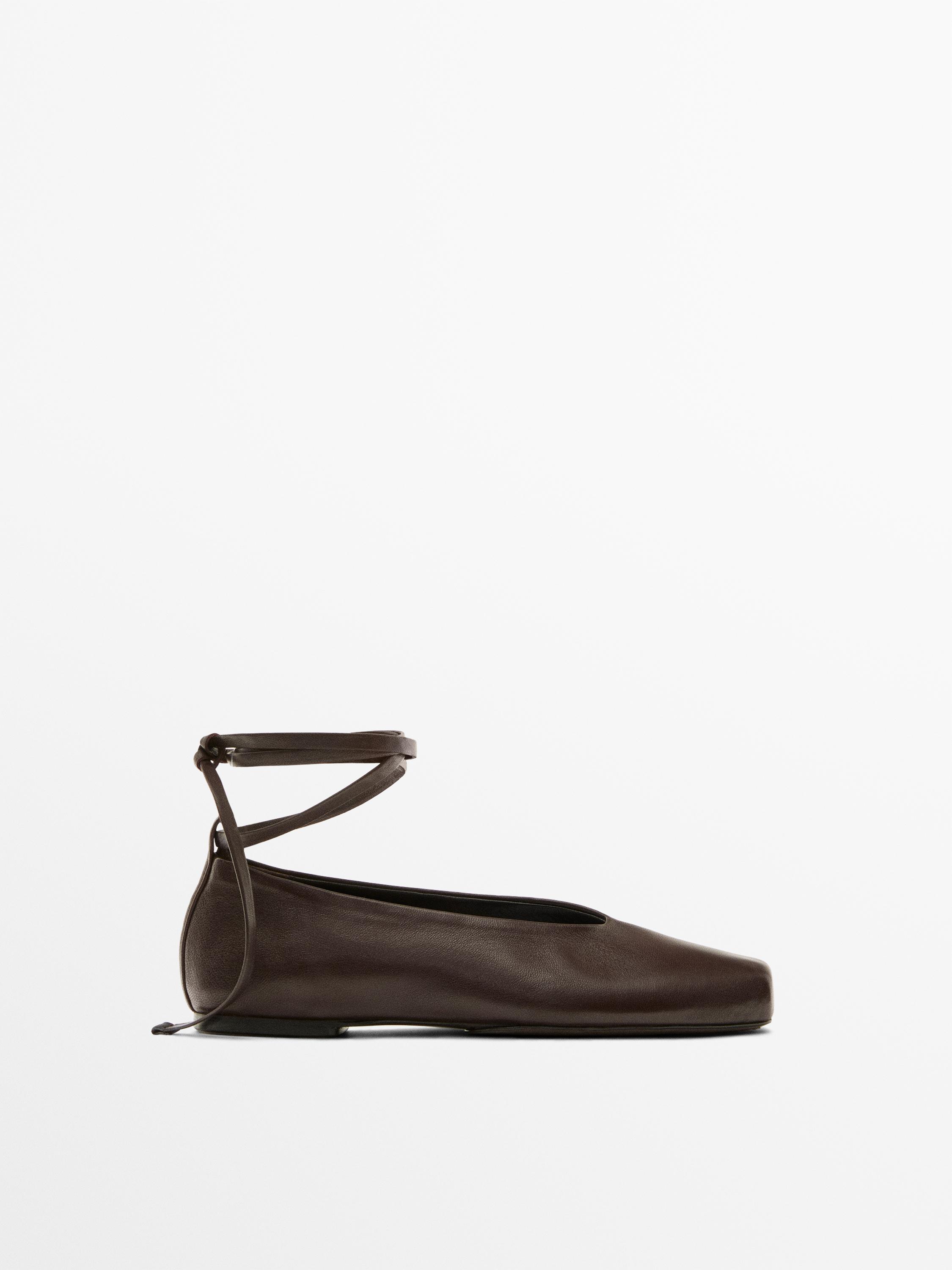 Sõlmitud nahkbaleriinad