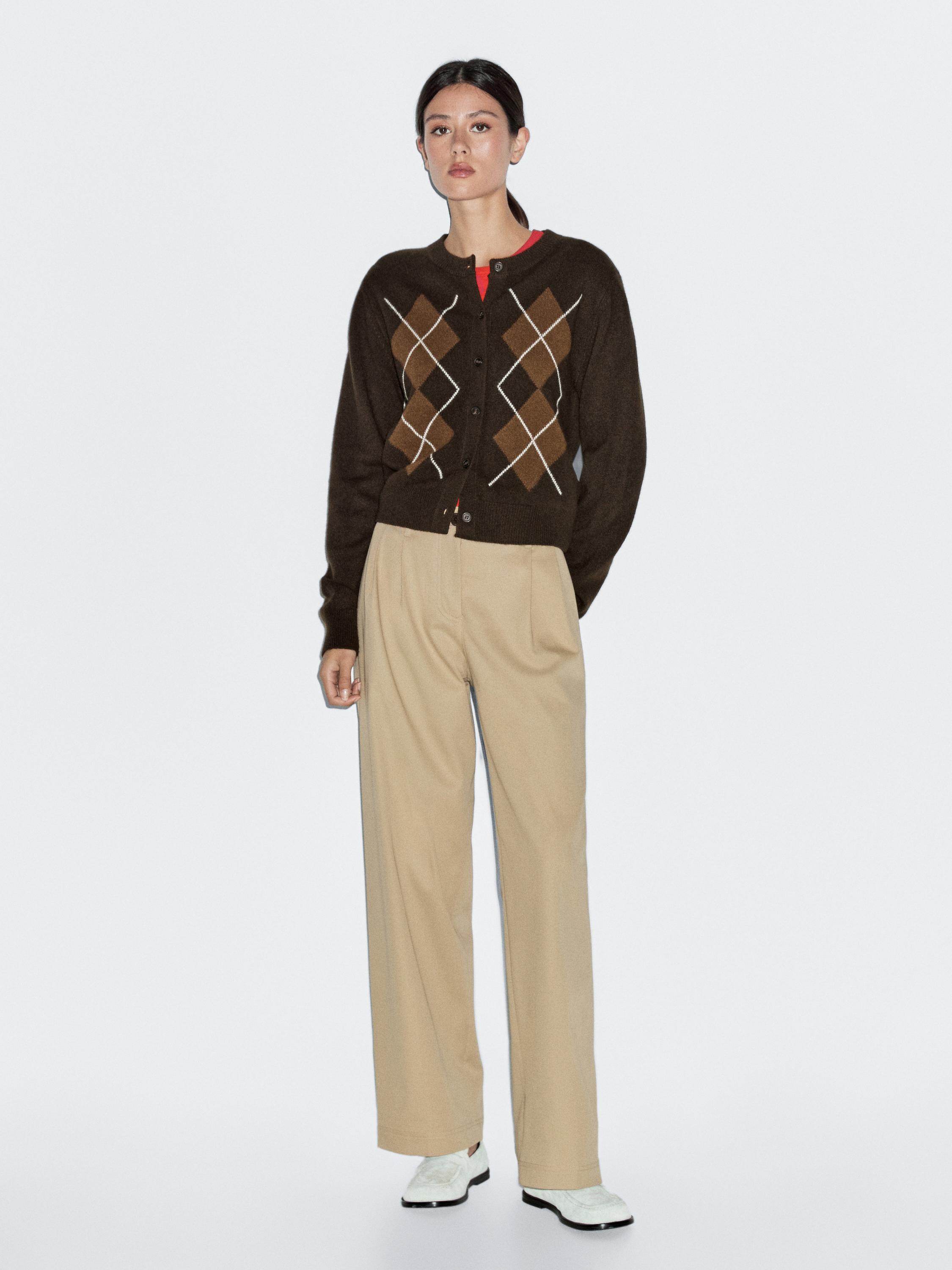 Knit cardigan with diamond detail