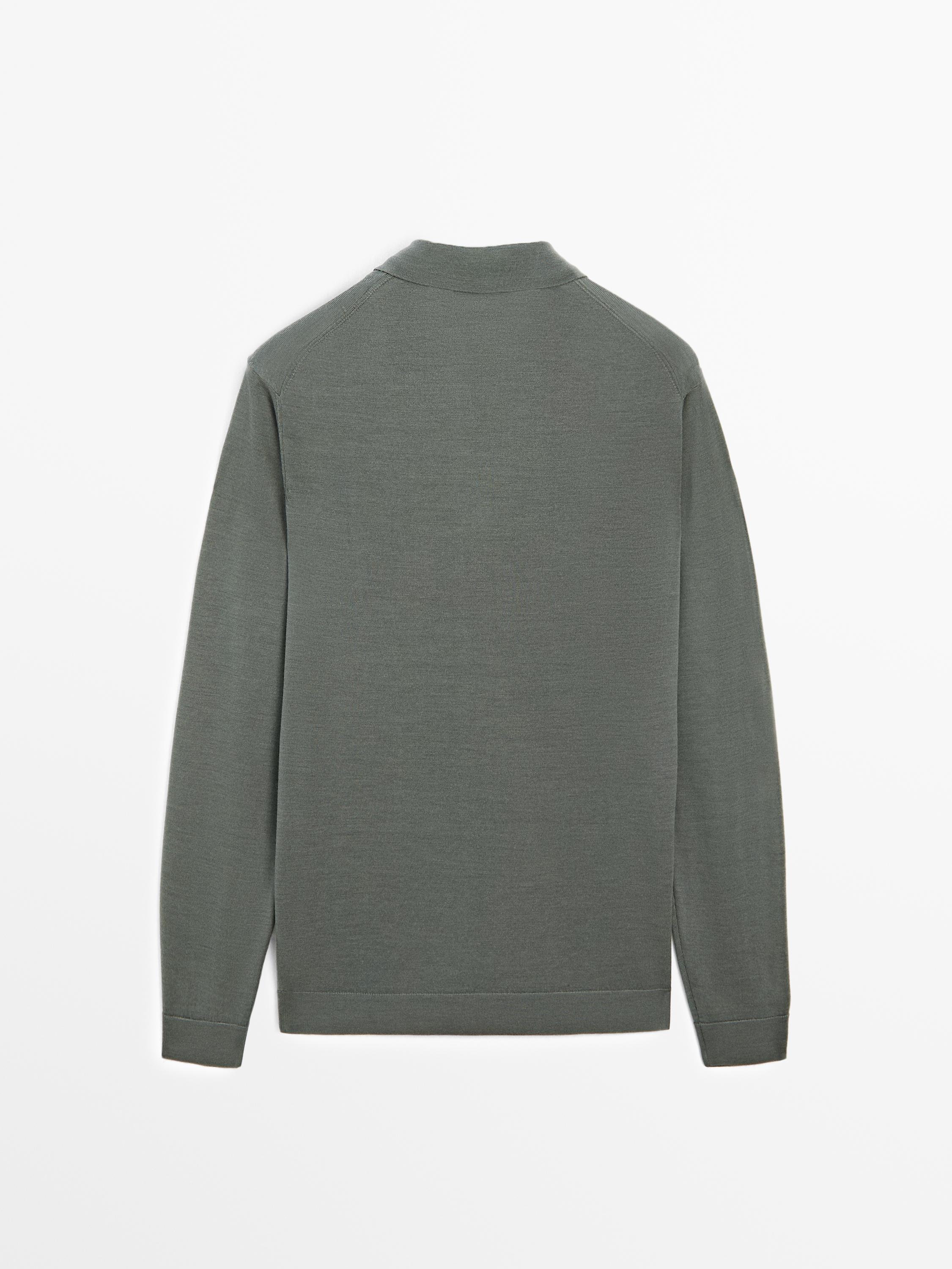 100% merino wool knit sweater with polo collar