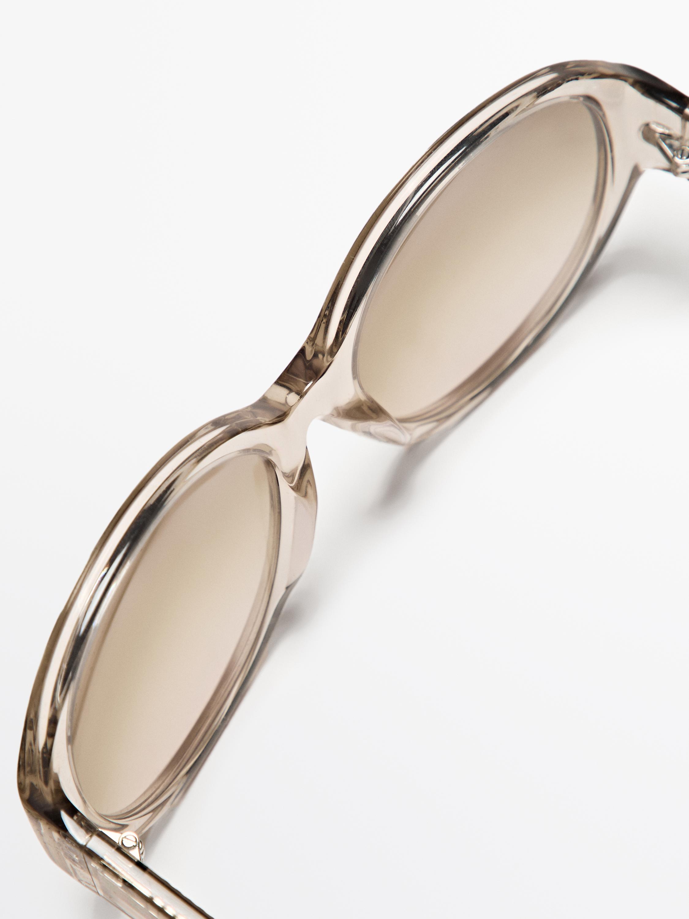 Yuvarlak güneş gözlüğü