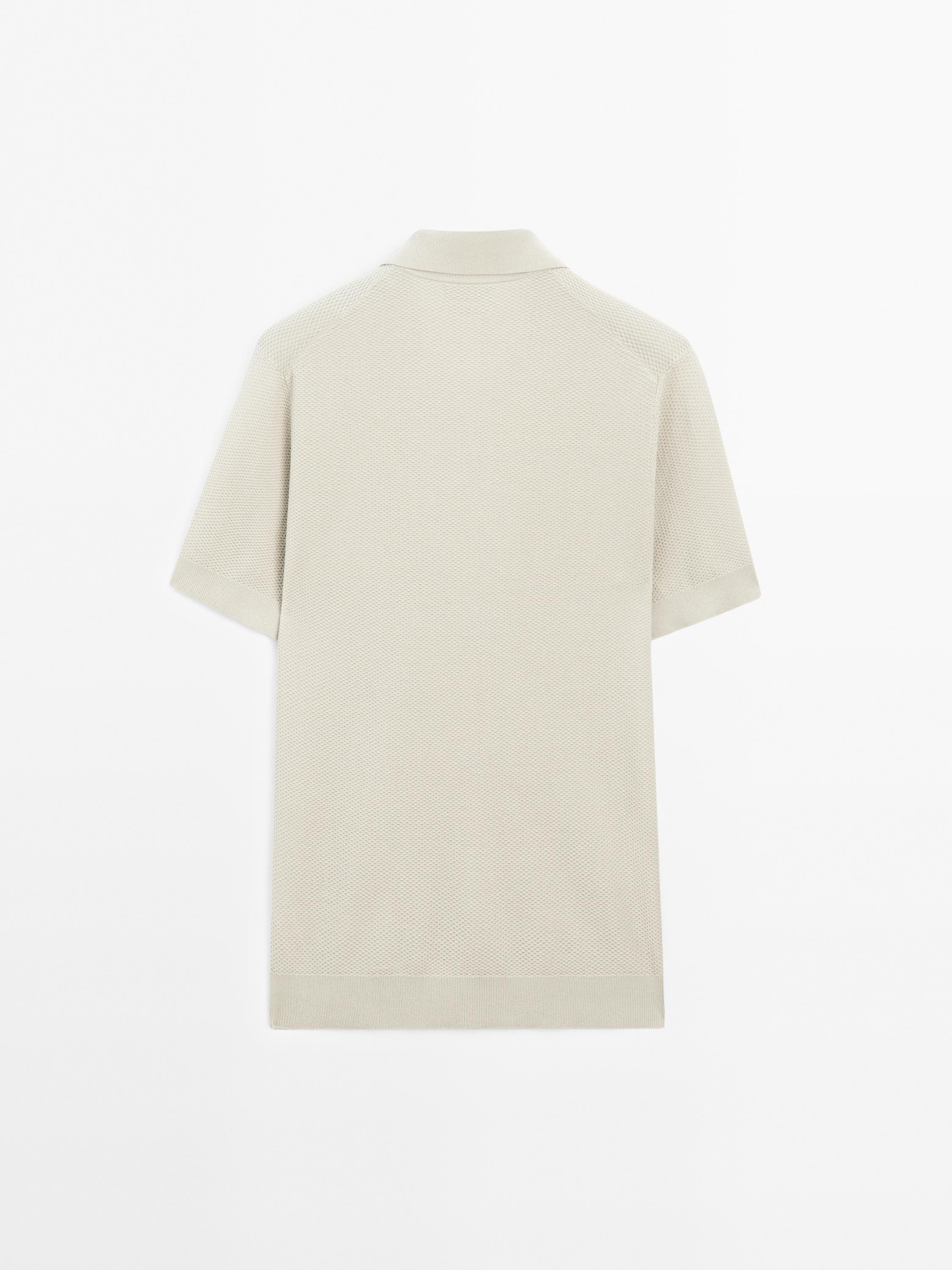 Textured knit short sleeve polo shirt