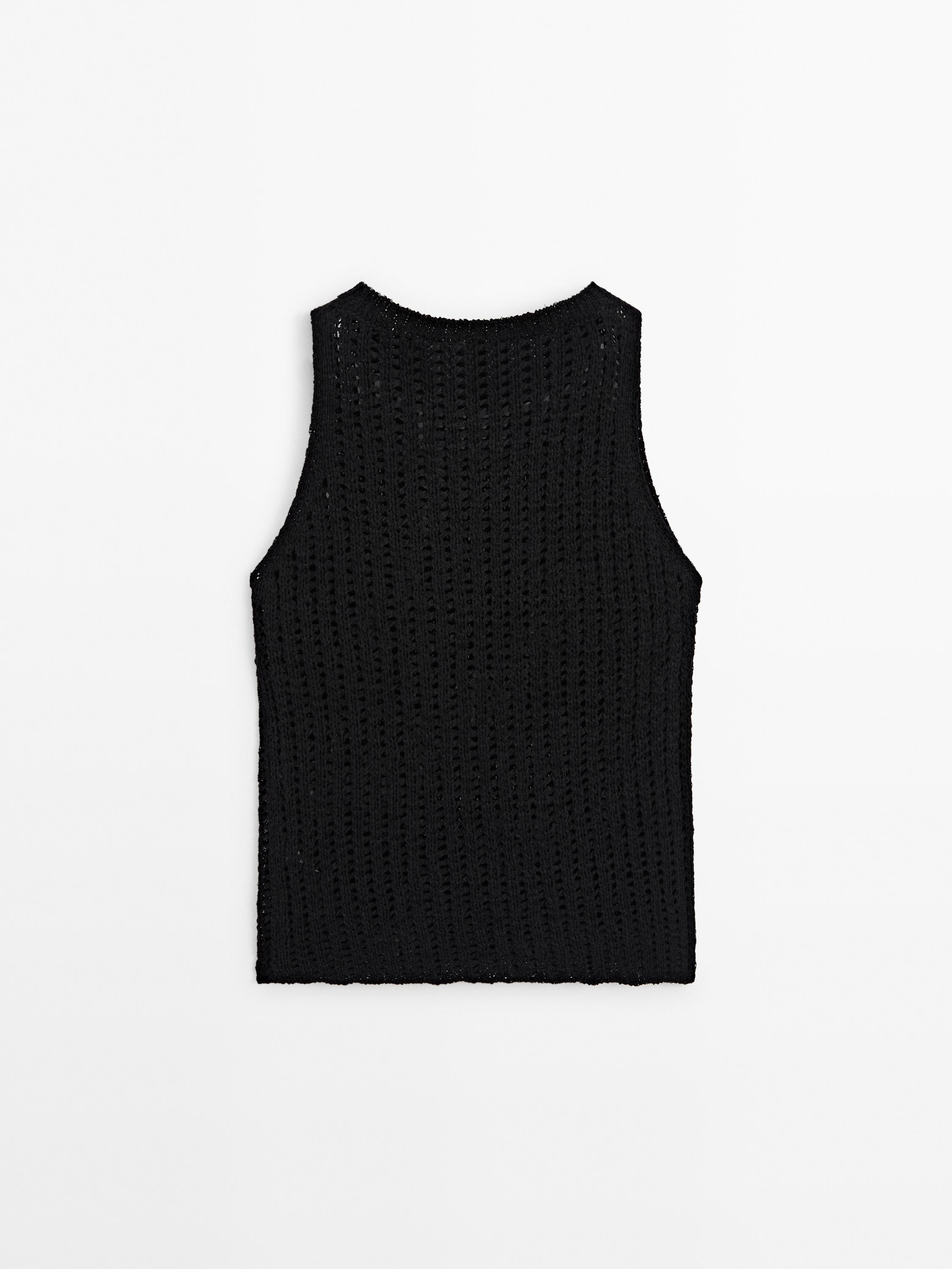 Top punto calado cuello redondo