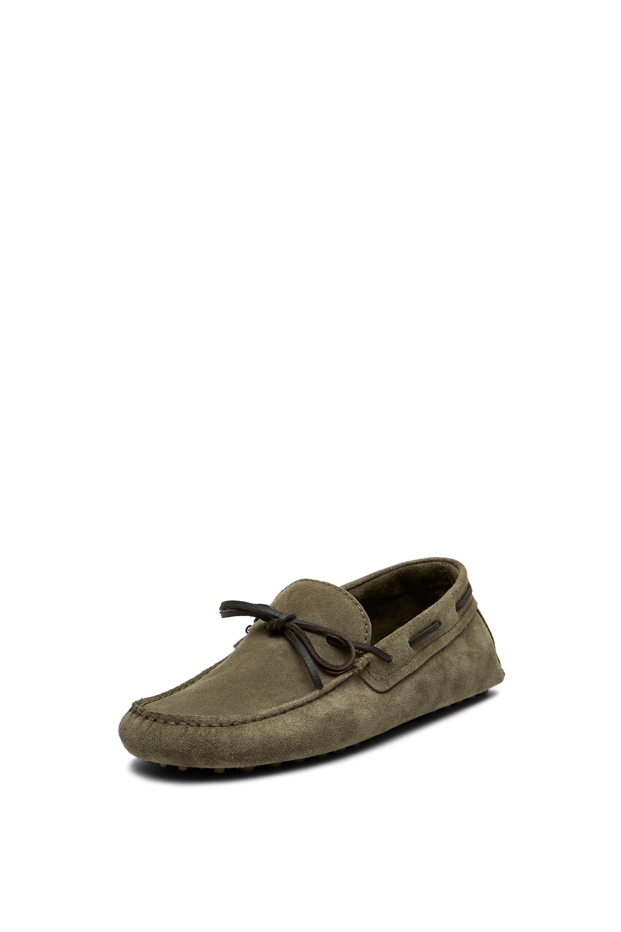 Soft leather loafers with tie — BOTTLE