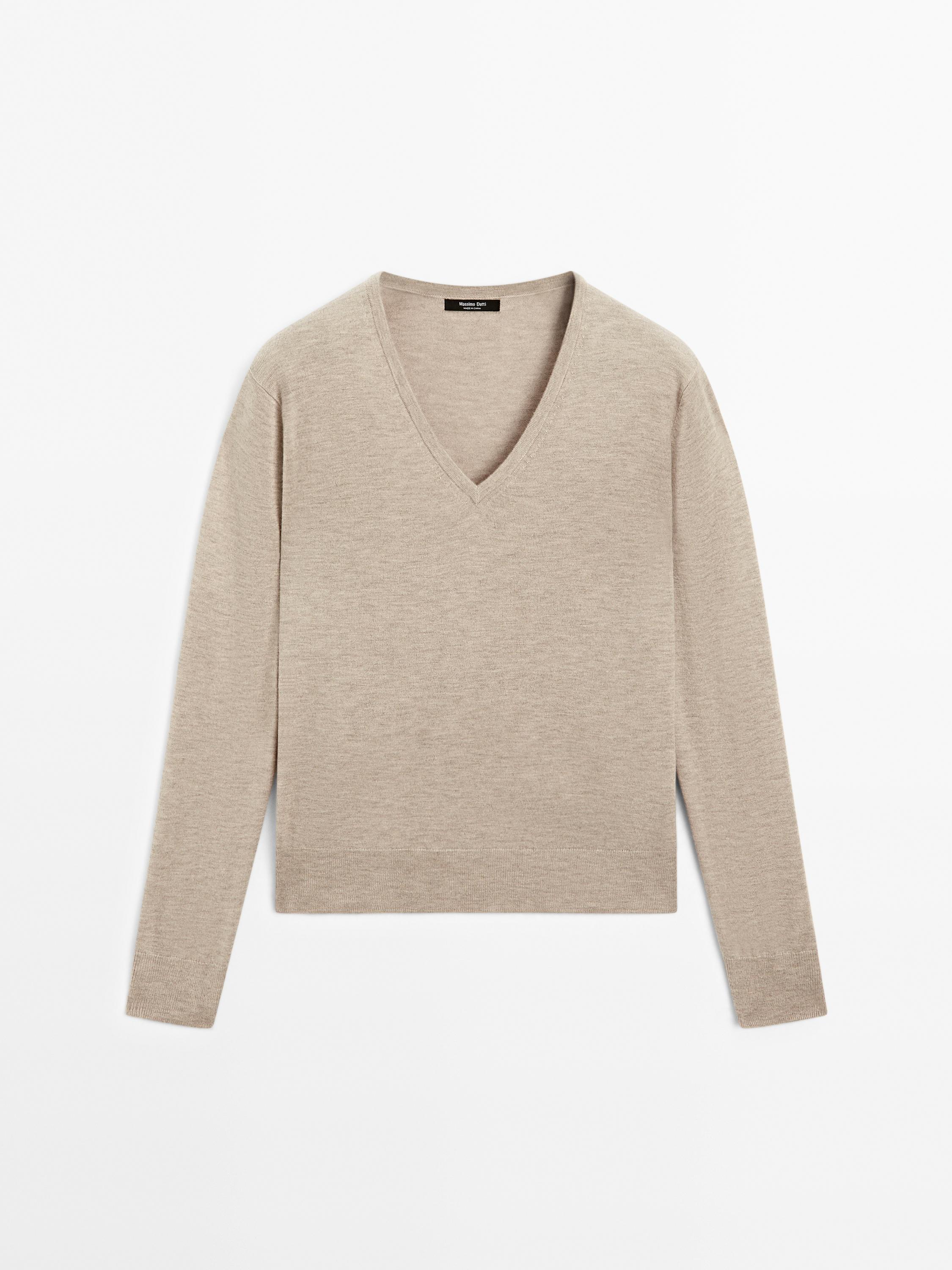 Dzianinowy sweter z mieszanki wełny z dekoltem w serek