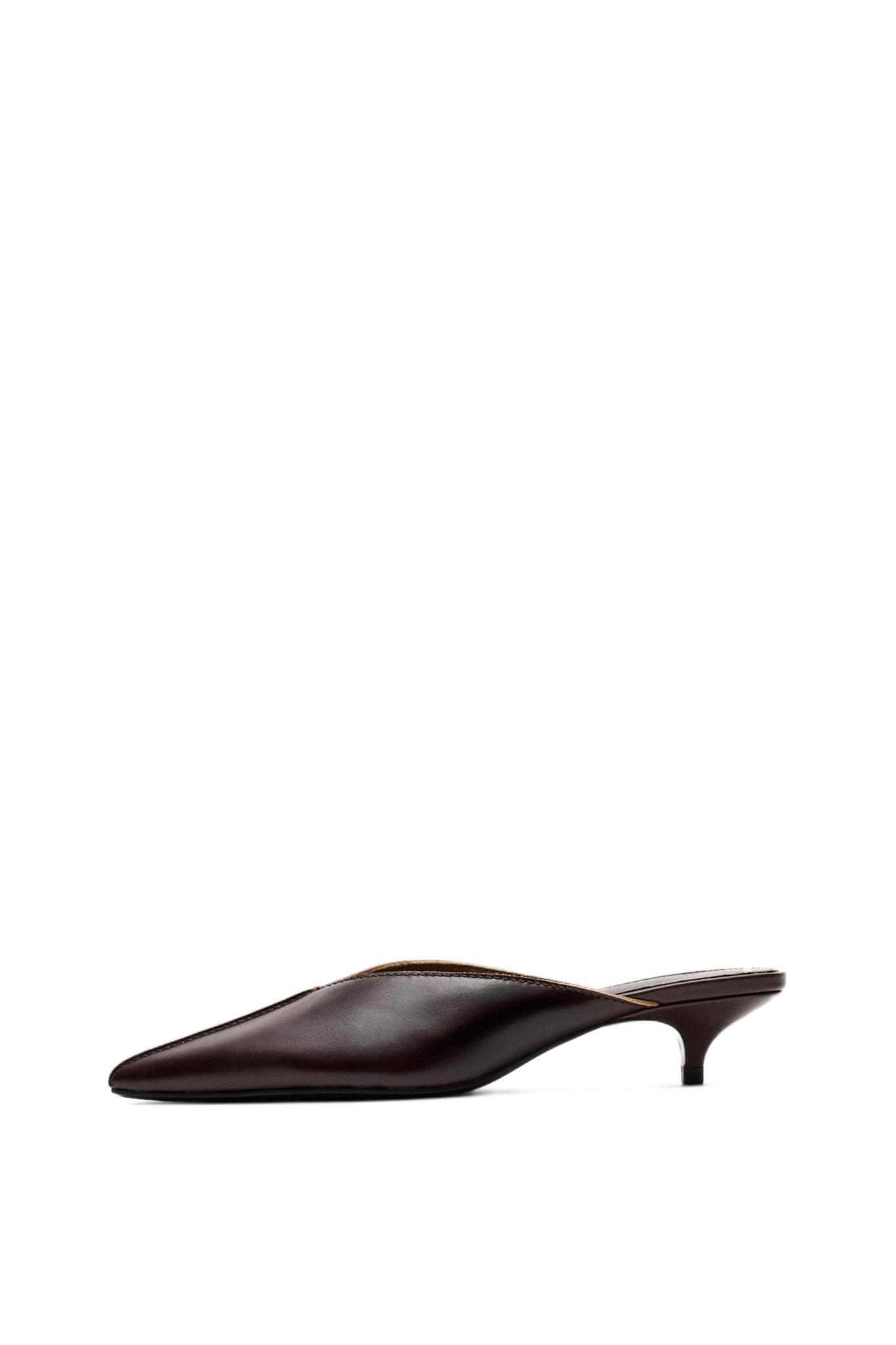 Heeled mule shoe — BROWN