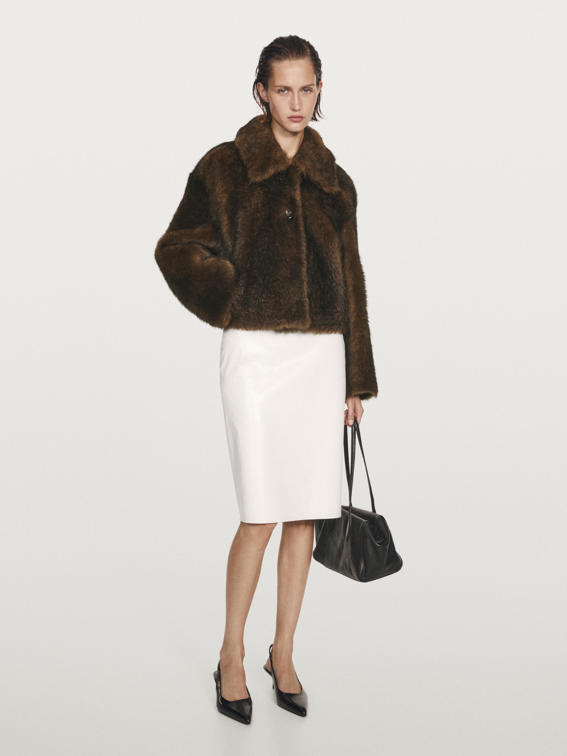Short leather coat with fur — BROWN