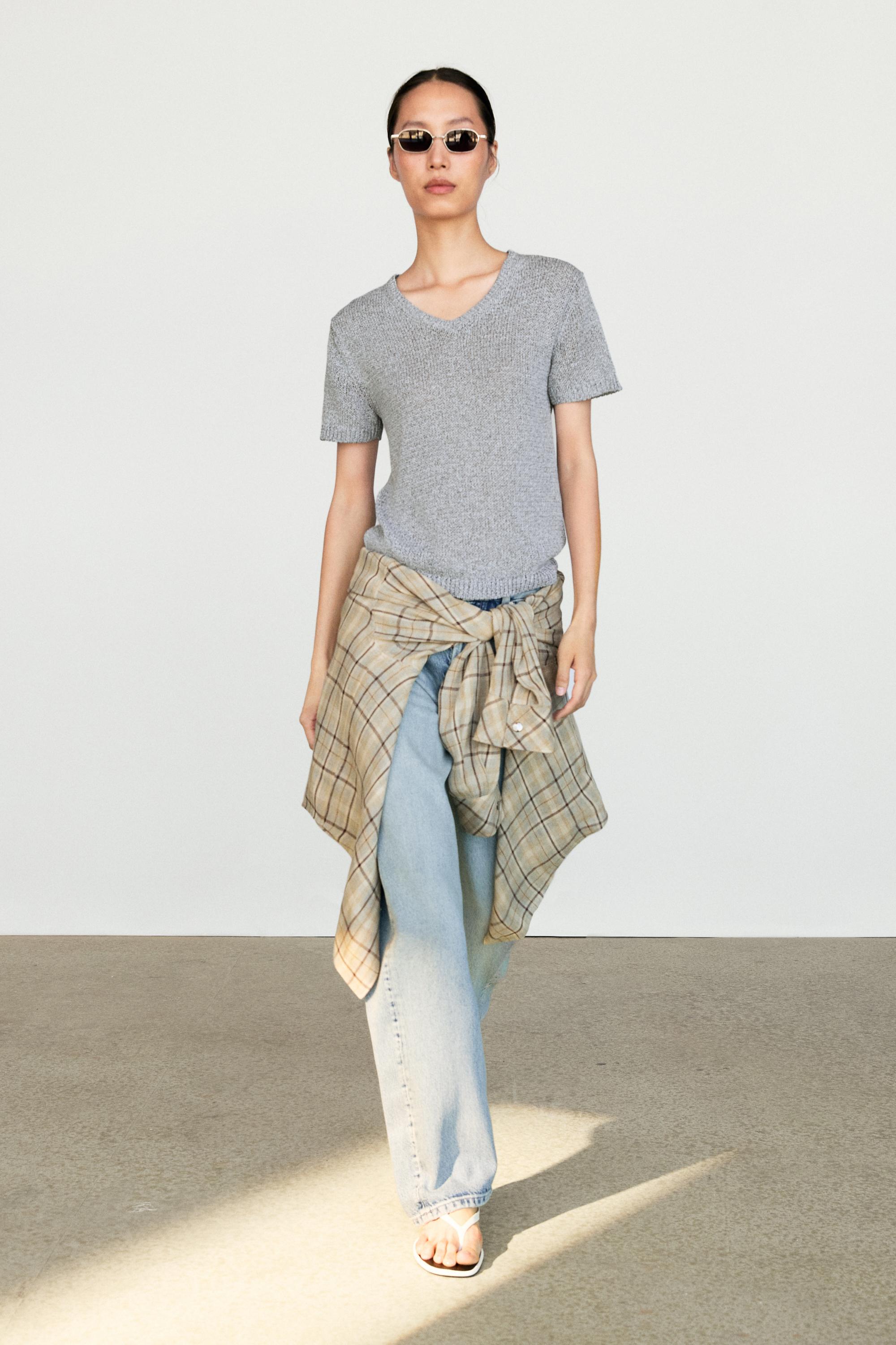 Short sleeve knit top — BLUISH