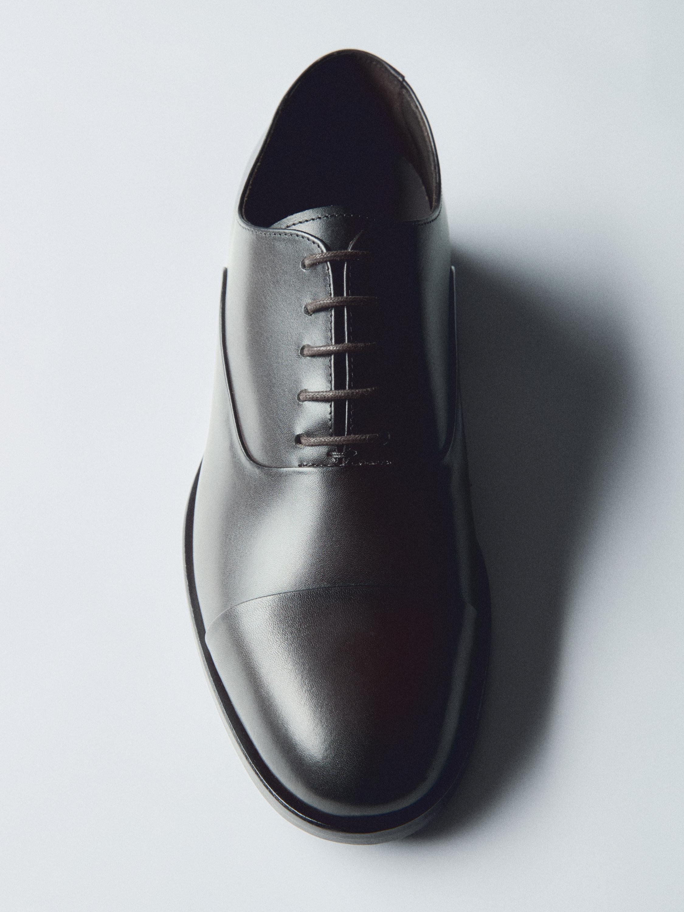 Oxford shoes — BROWN