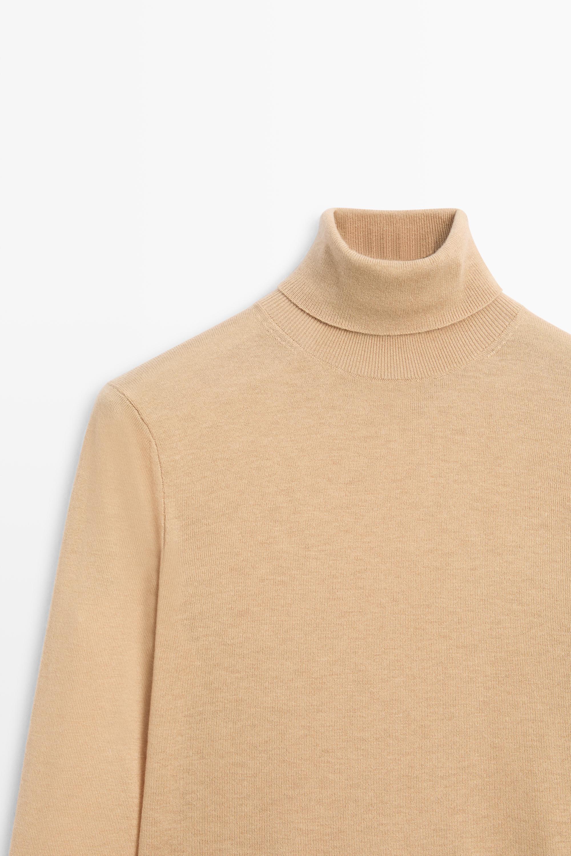 Wool-blend turtleneck knit sweater — CAMEL