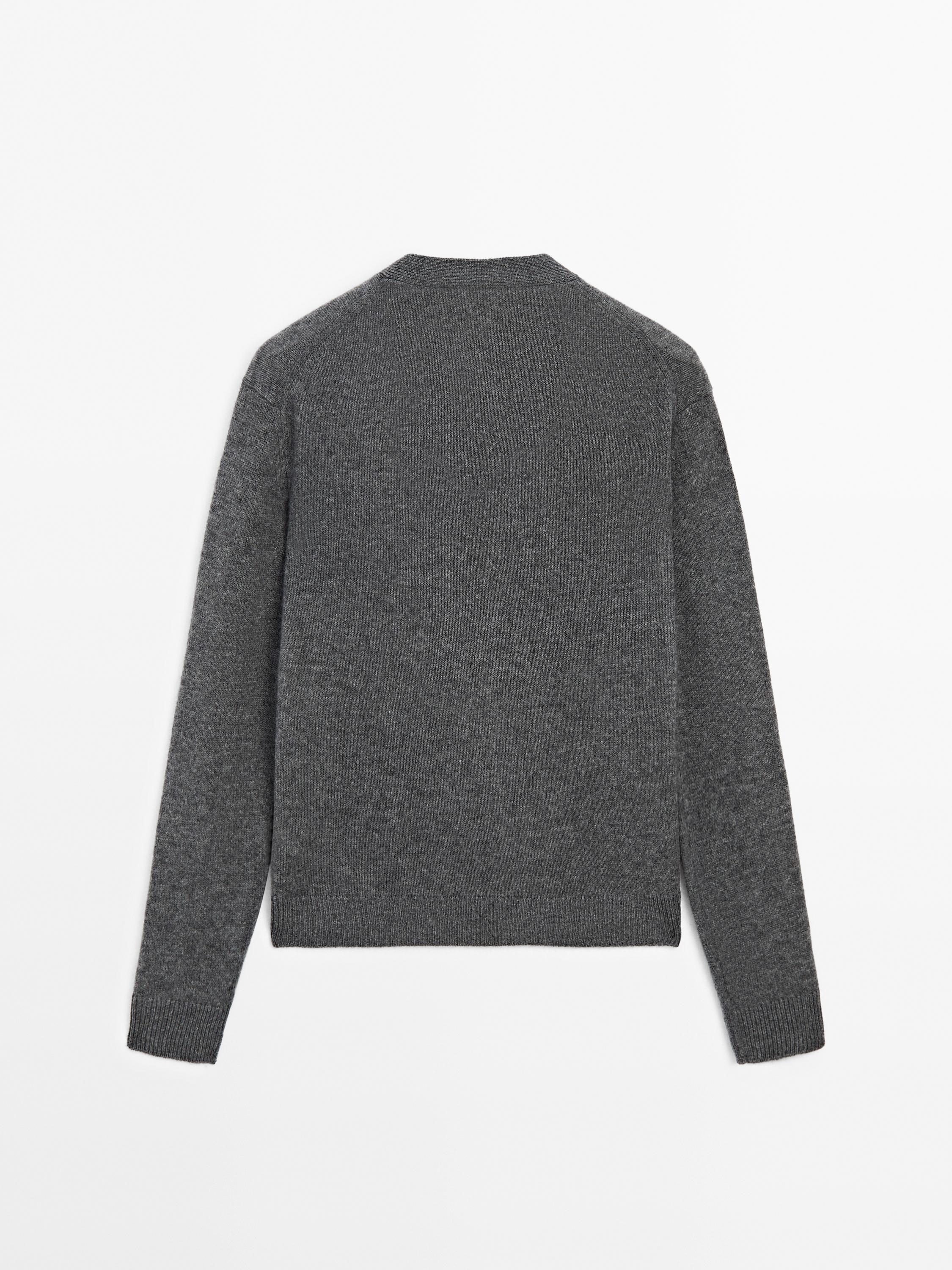 100% cashmere V-neck cardigan