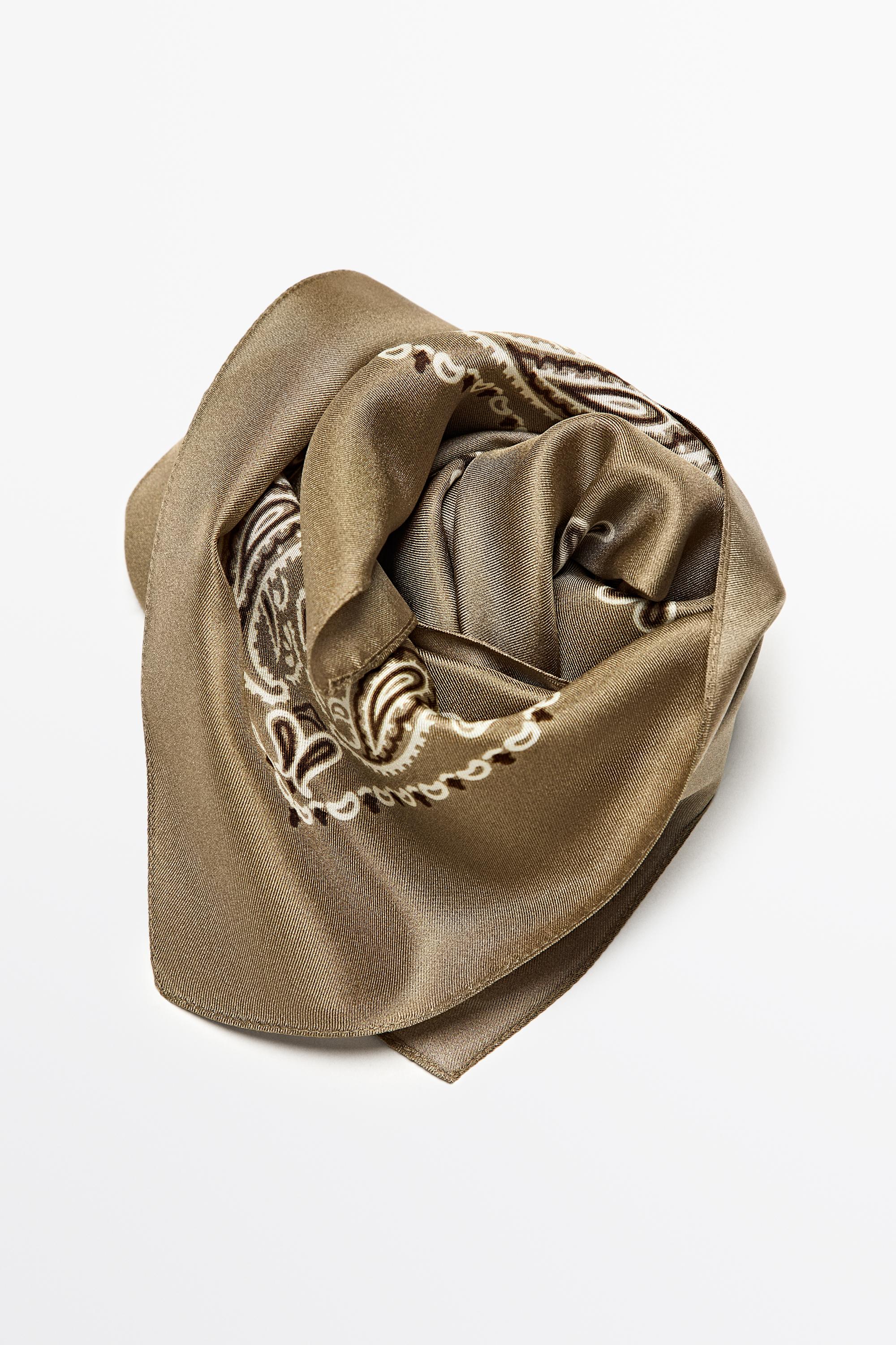 Paisley print scarf — GOLDEN