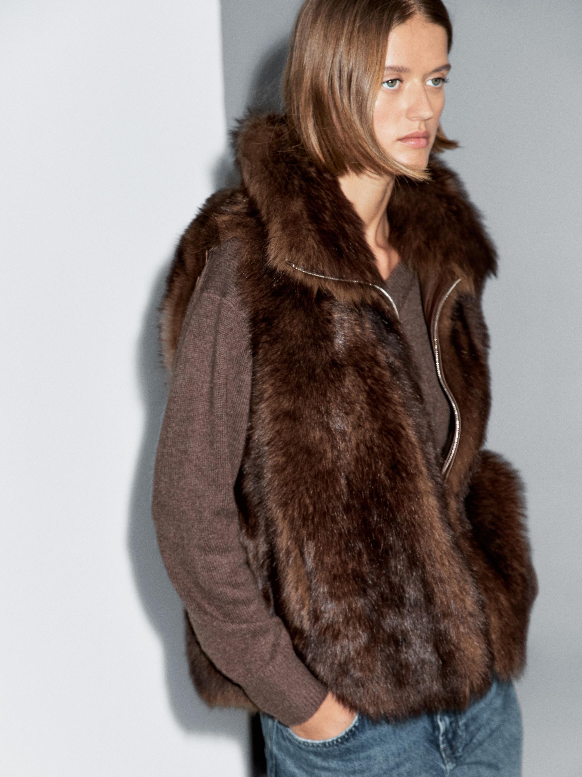 Leather high-neck waistcoat with fur — BROWN