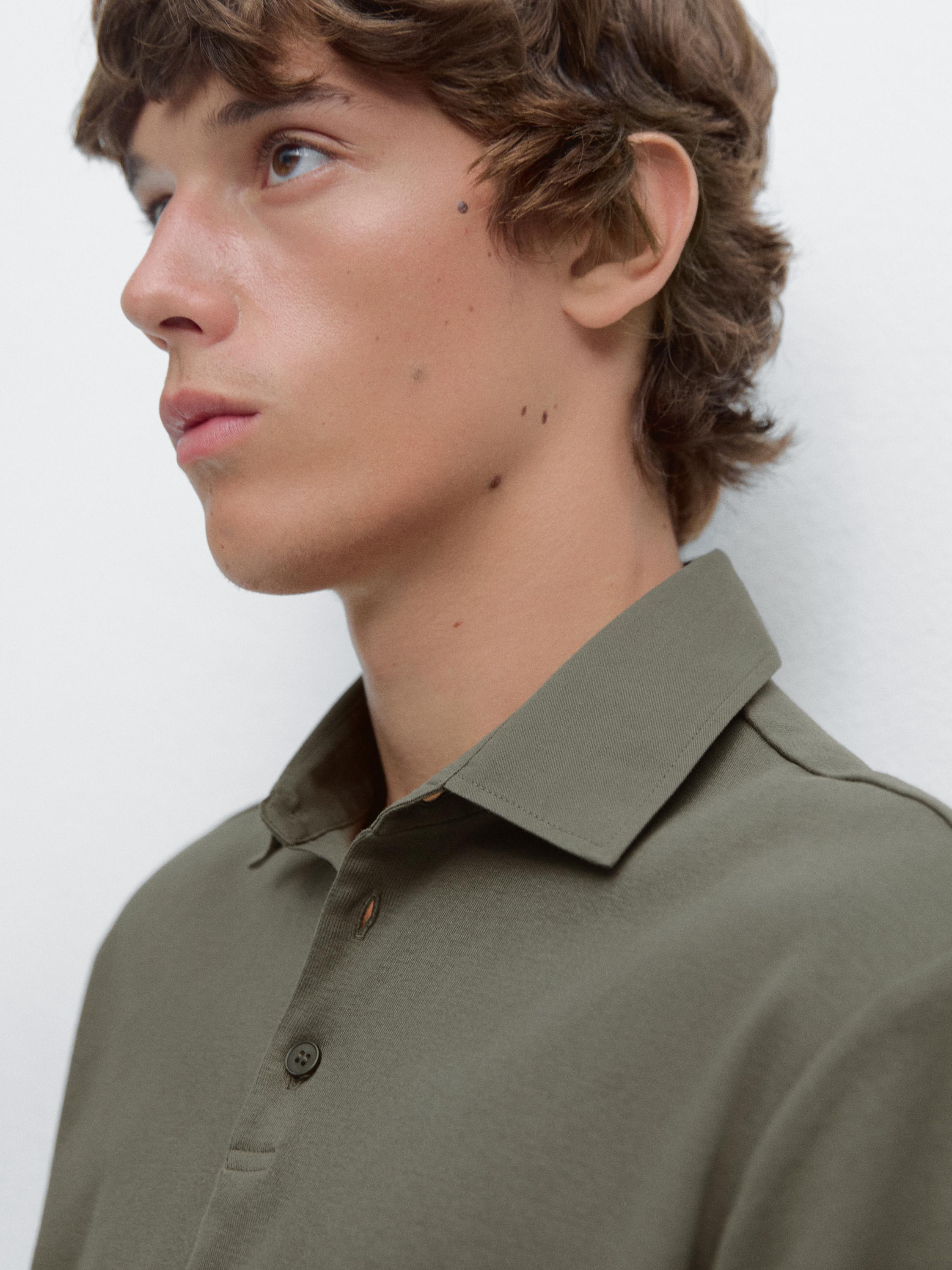 Langarm-Poloshirt mit abgesetztem Kragen