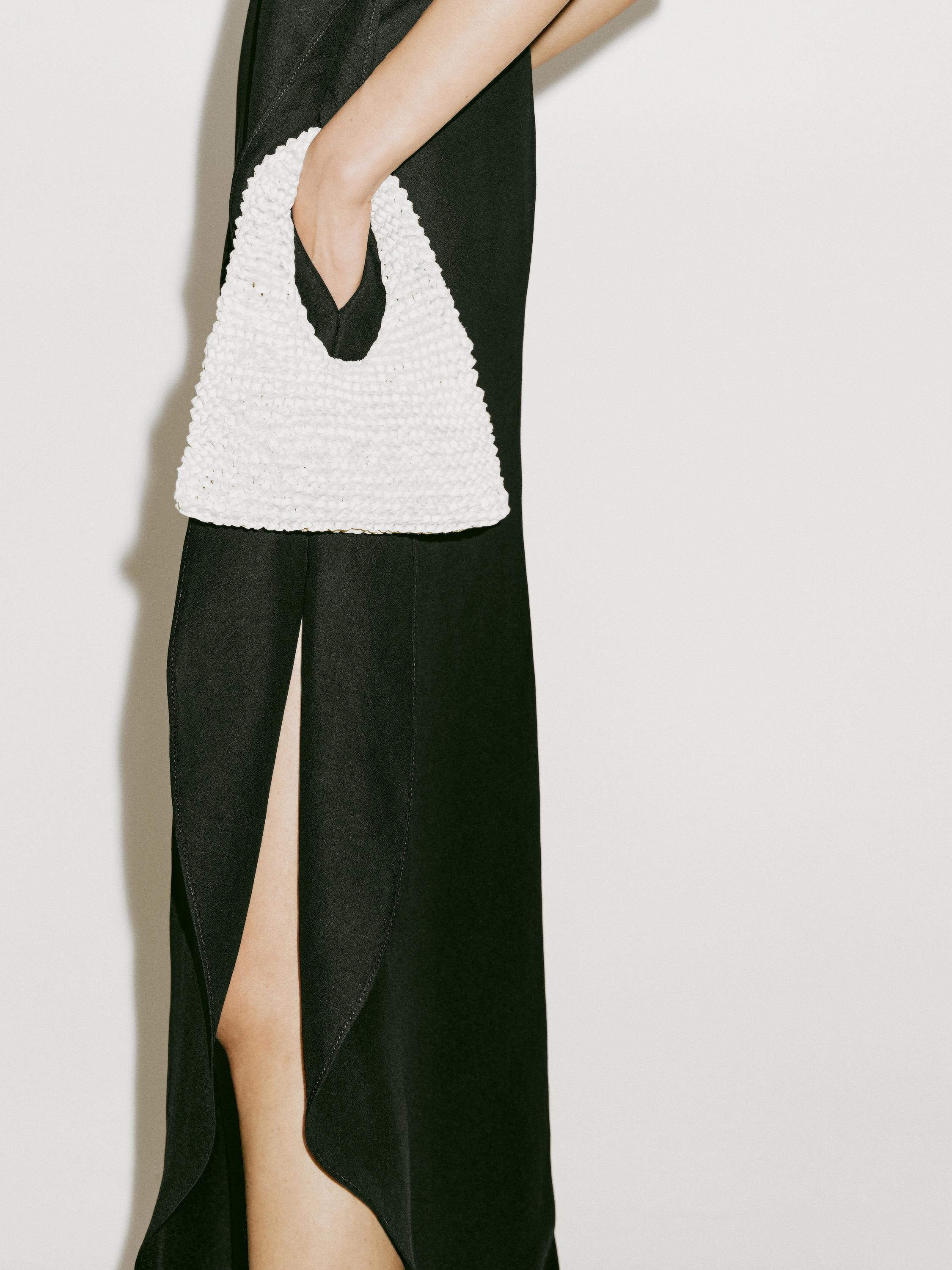 Langes Kleid mit rundem Saum - Limited Edition