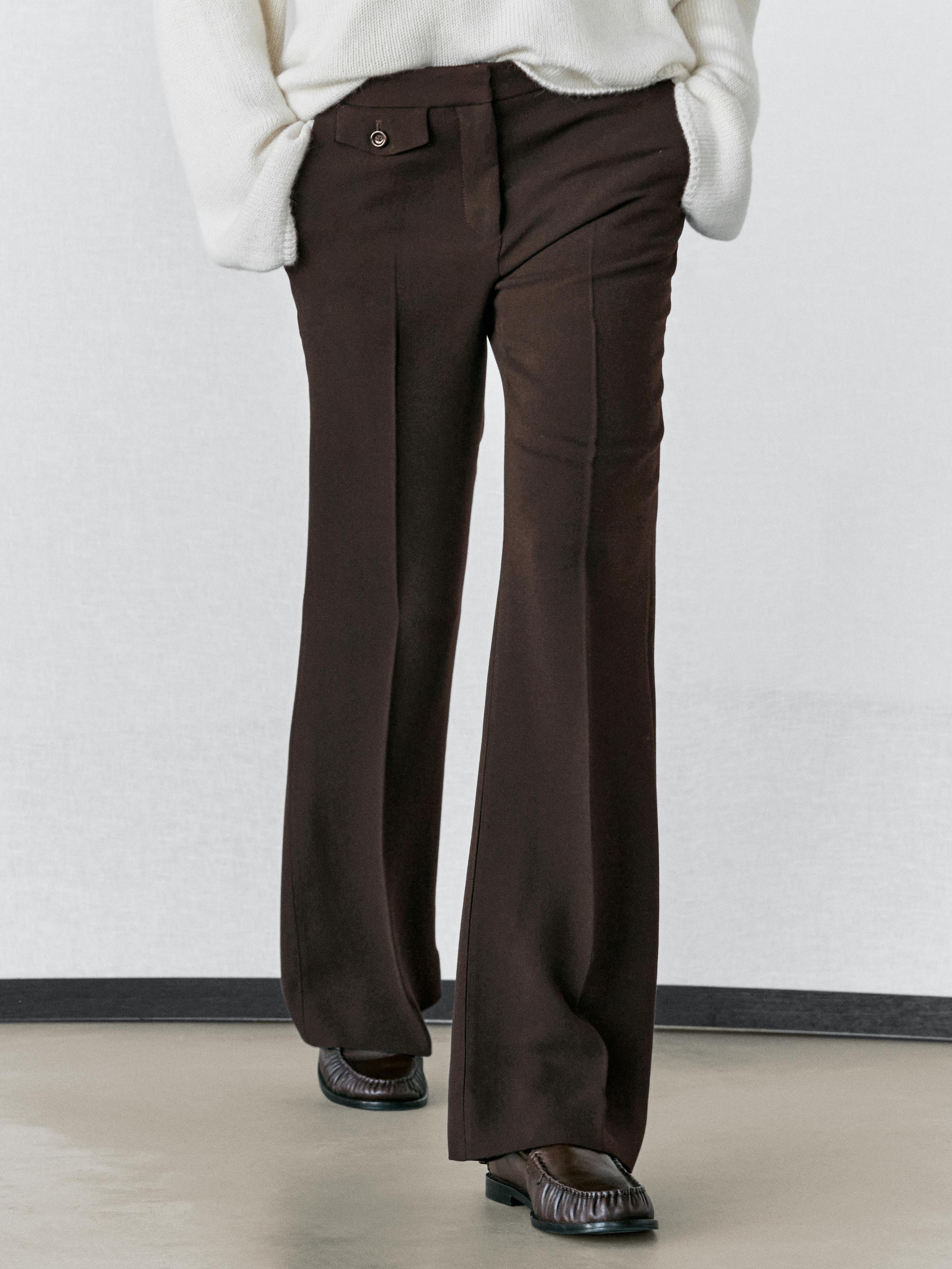 Flared trousers with pocket — Chocolate