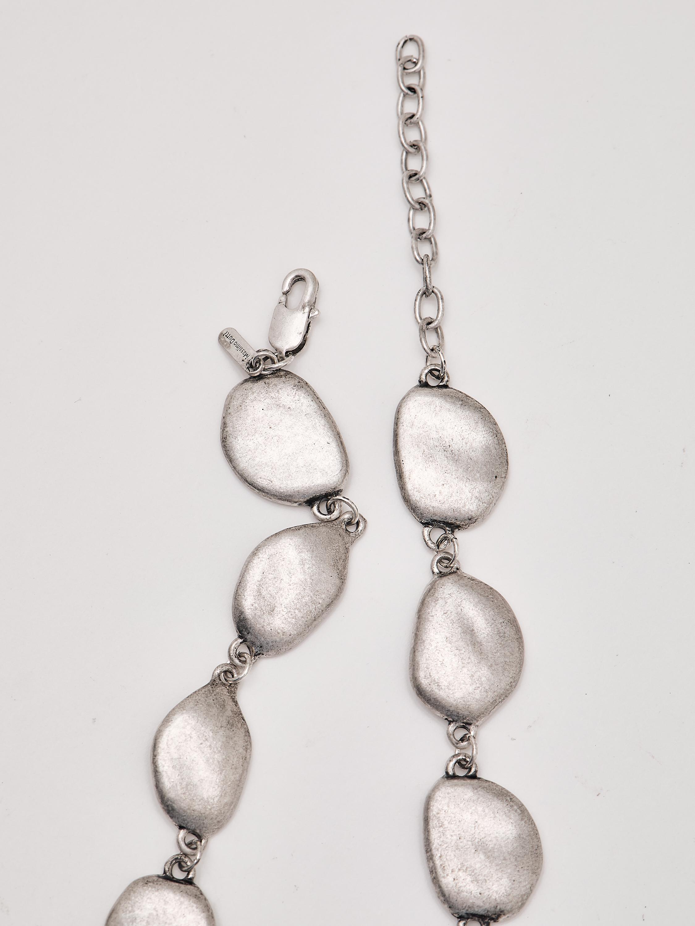 Cascade-effect necklace