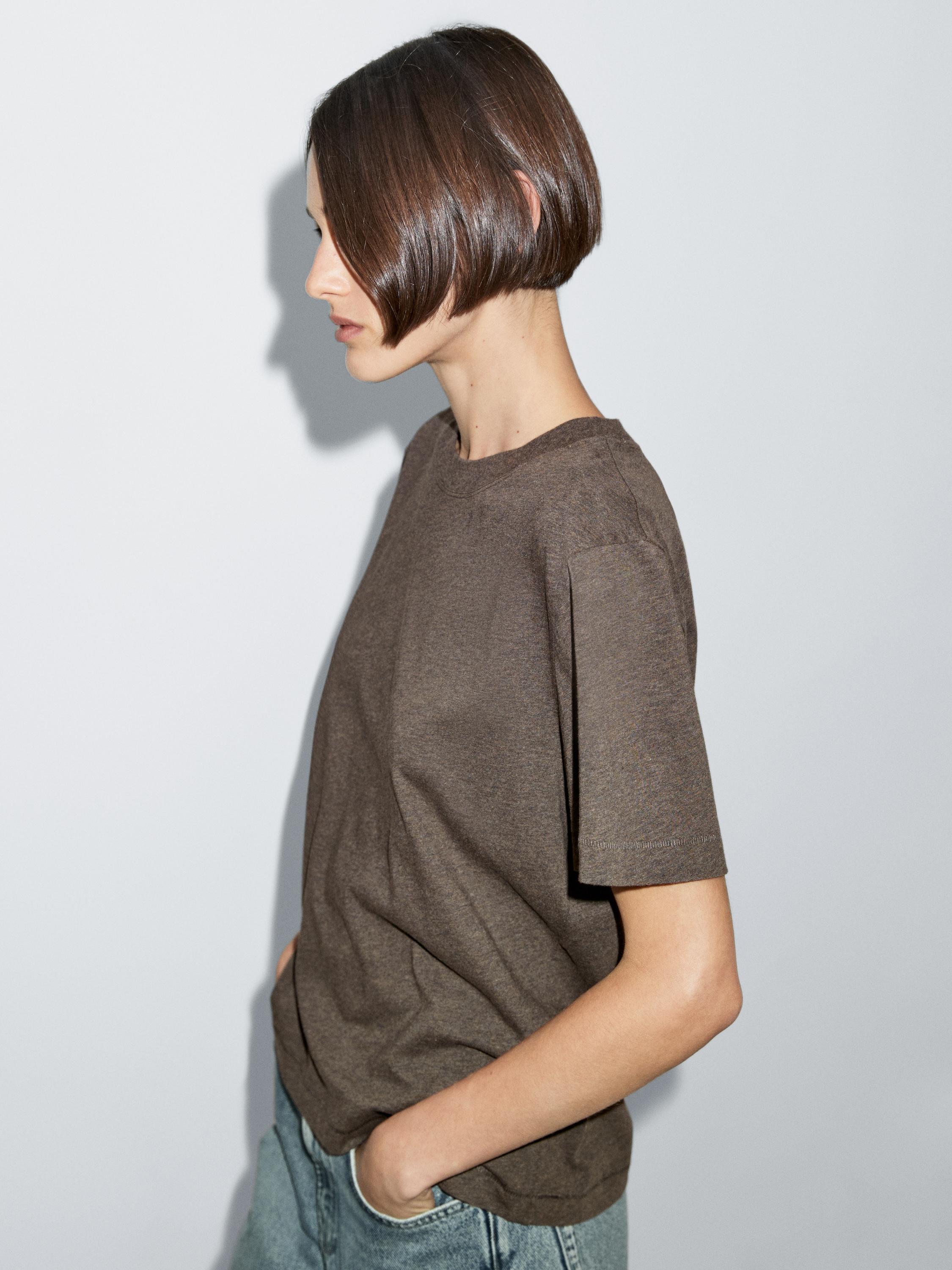 Kaus melange lengan pendek