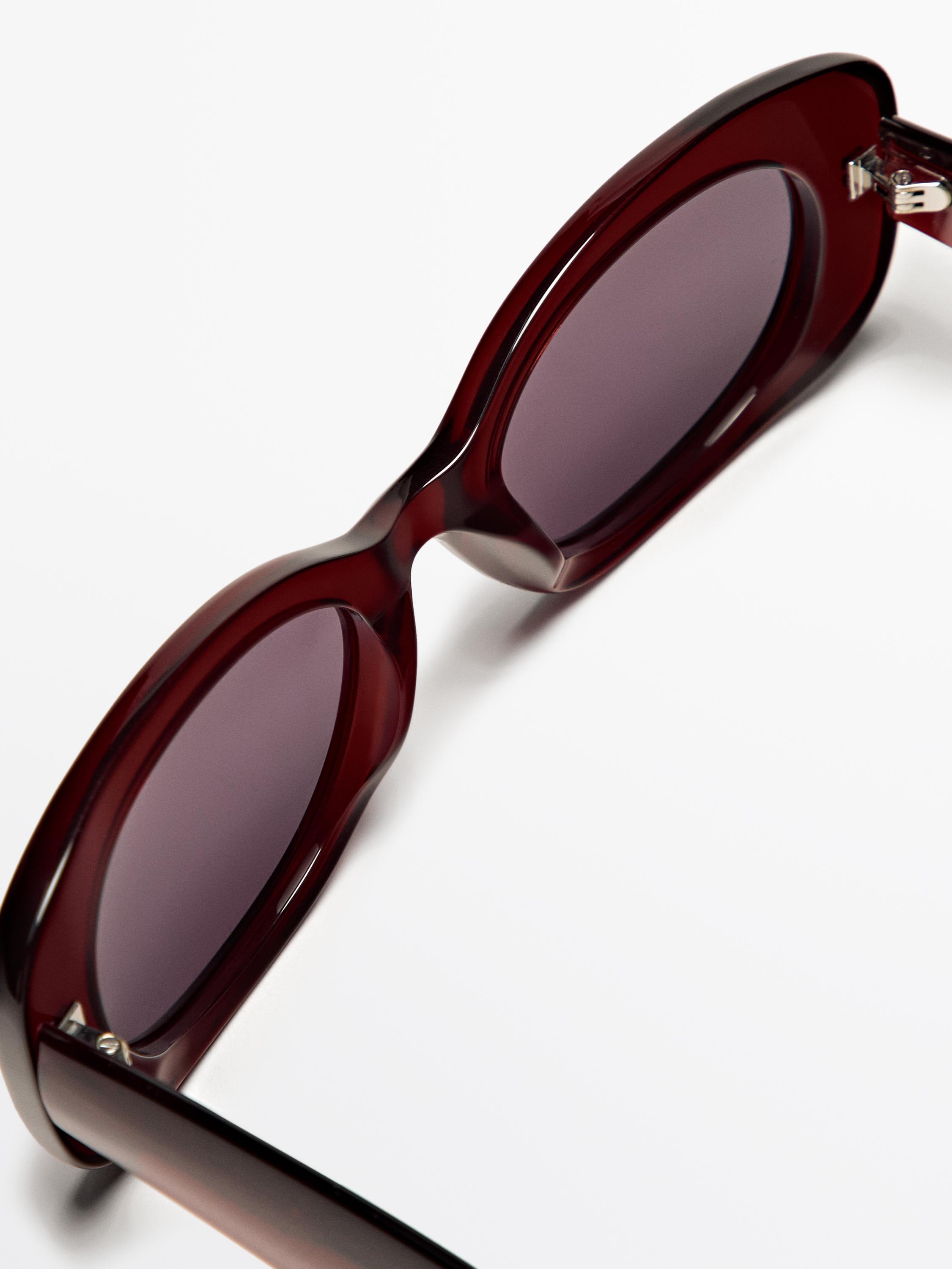 Rectangular sunglasses