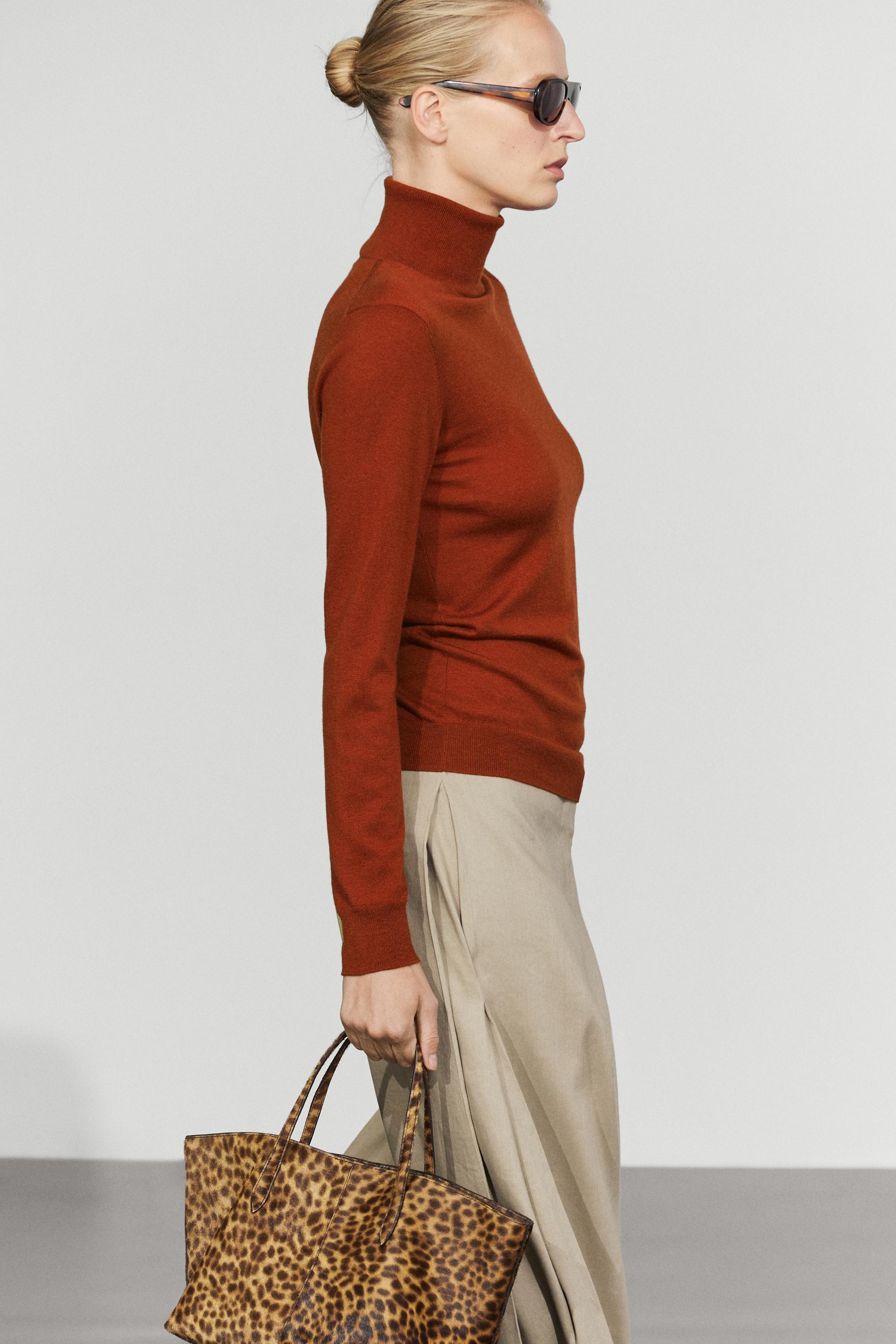 Wool-blend turtleneck knit sweater — COPPER