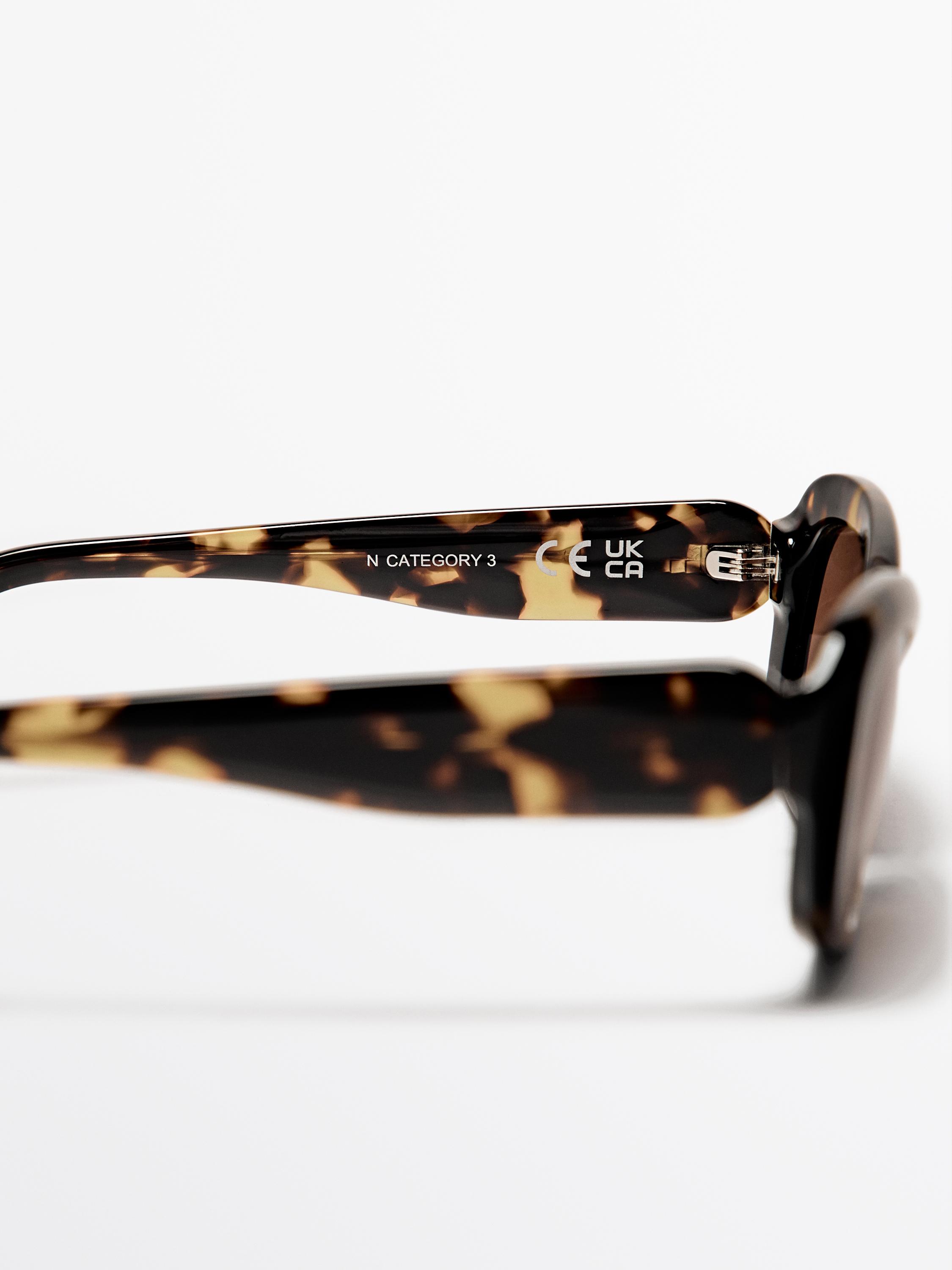 Oval sunglasses