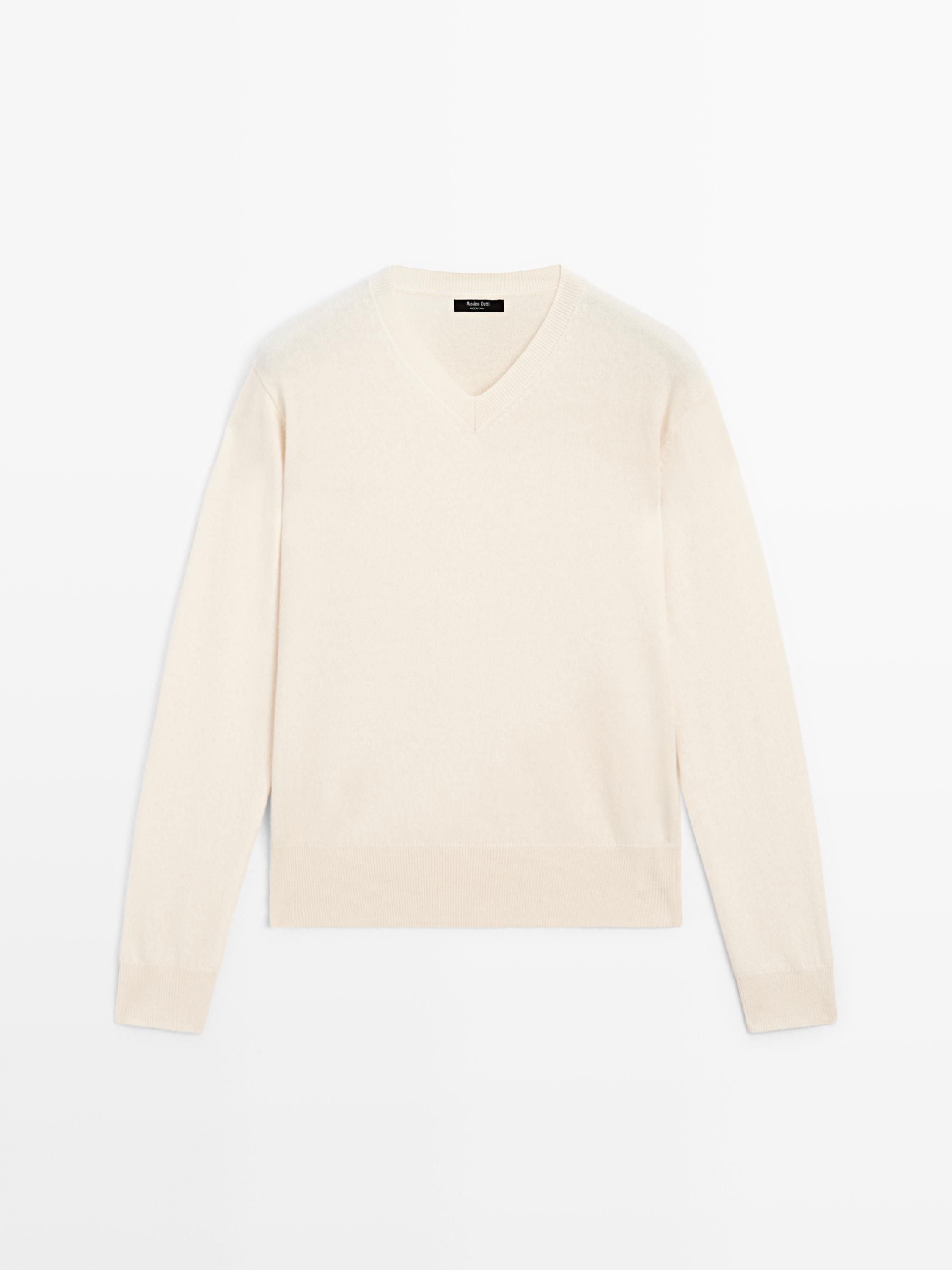 Wool blend knit V-neck sweater — Beige
