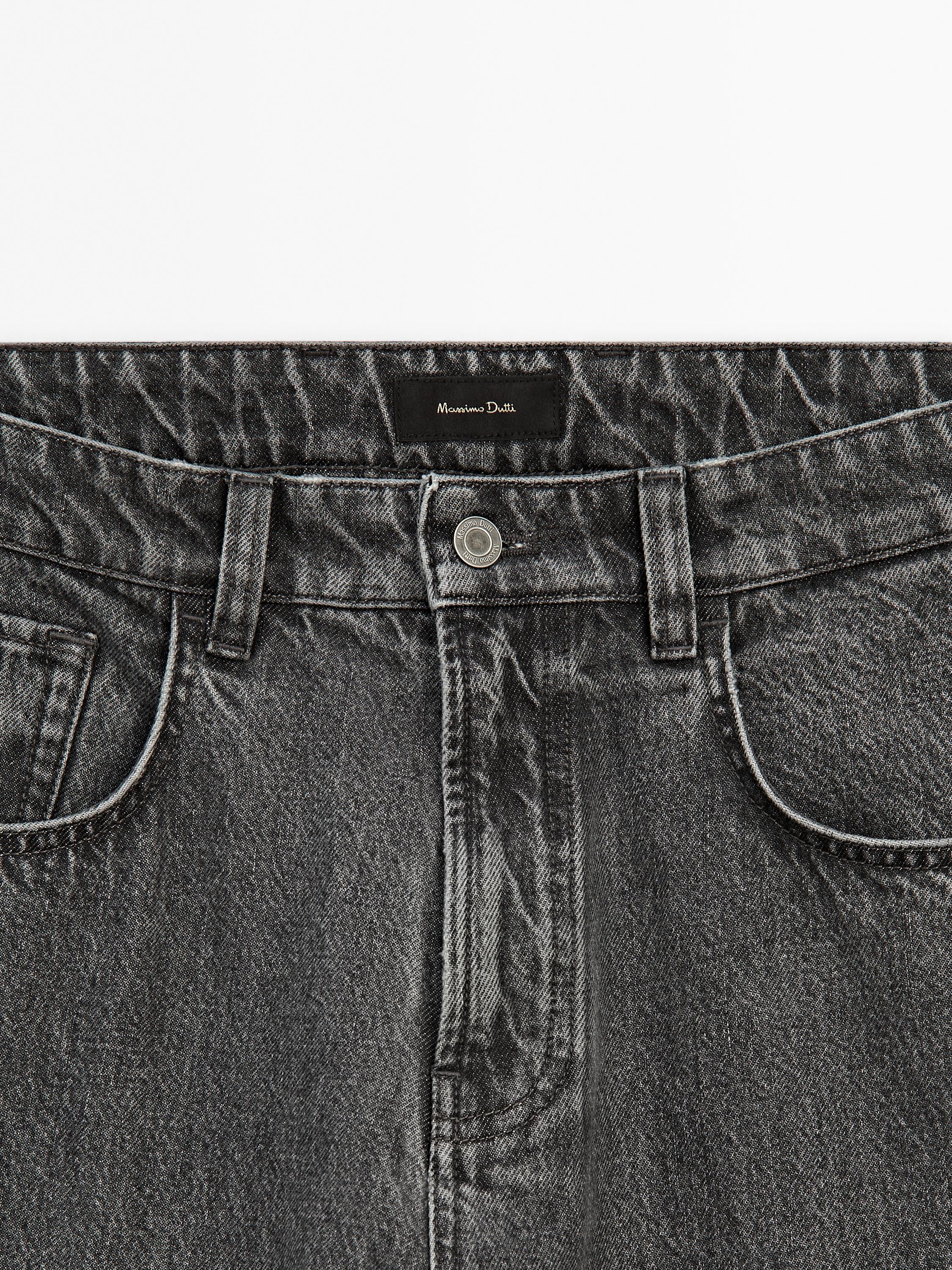 Wide-leg jeans